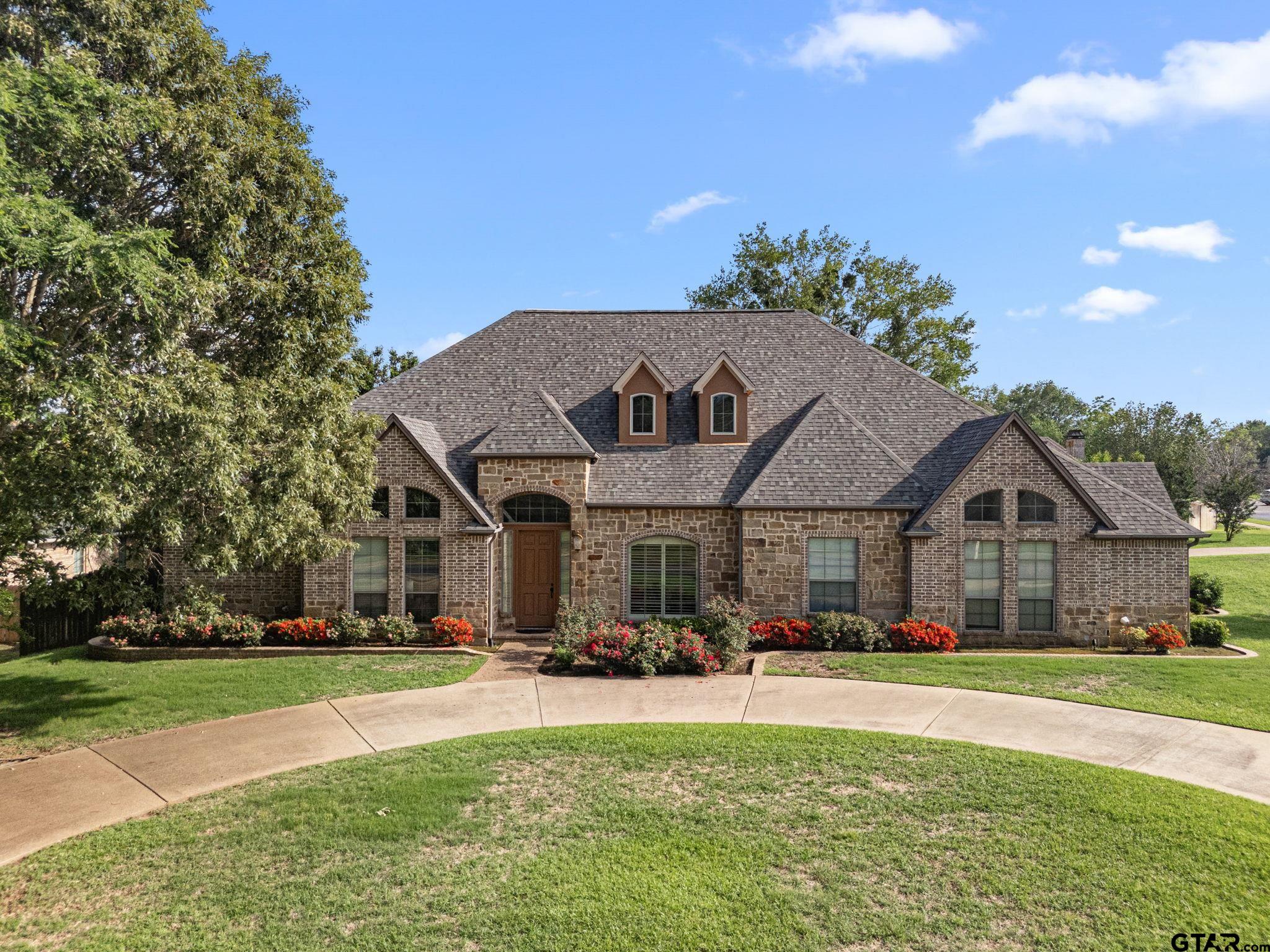 Tyler, Texas, 75703, United States, 4 Bedrooms Bedrooms, ,6 BathroomsBathrooms,Residential,For Sale,1818299