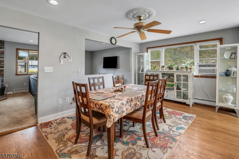 Mount Olive Twp., New Jersey, 07840, United States, 5 Bedrooms Bedrooms, ,4 BathroomsBathrooms,Residential,For Sale,2002933