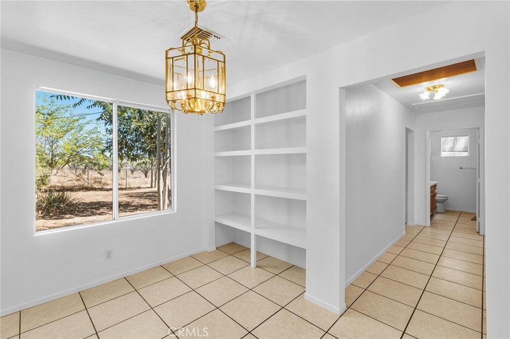 Cherry Valley, California, 92223, United States, 7 Bedrooms Bedrooms, ,5 BathroomsBathrooms,Residential,For Sale,1980789