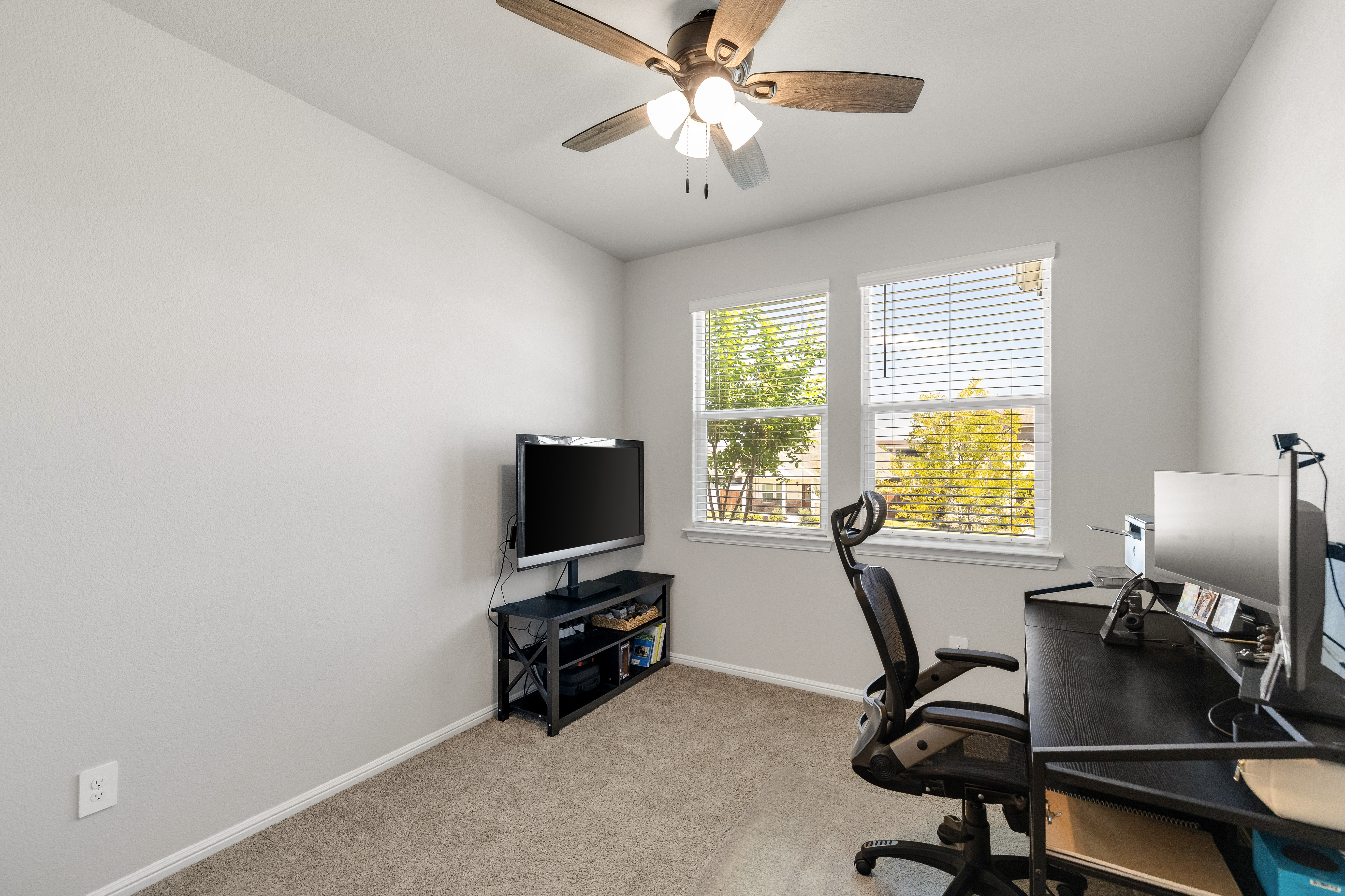  Low-Maintenance Fort Worth Home in Gated Overlook Community - 物件實景