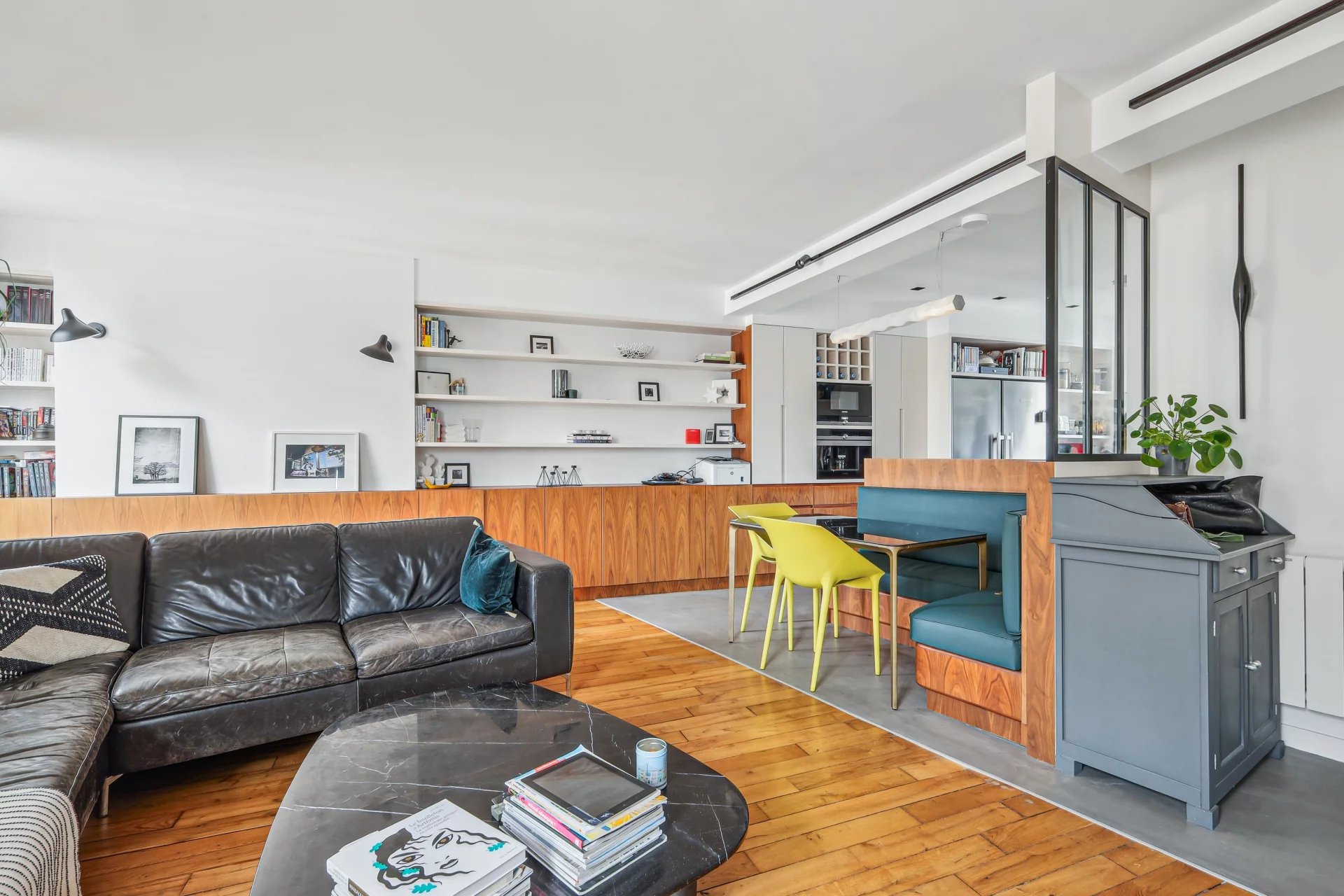 Boulogne-Billancourt, Île-de-France, 92100, FR, 2 Bedrooms Bedrooms, ,2 BathroomsBathrooms,Residential,For Sale,1668545