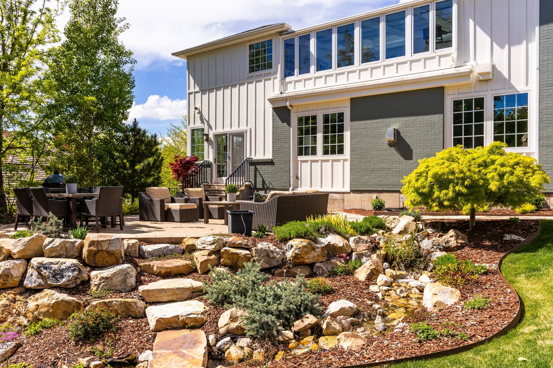  BEAUTIFULLY UPDATED FEDERAL HEIGHTS TWO STORY HOME - 物件實景