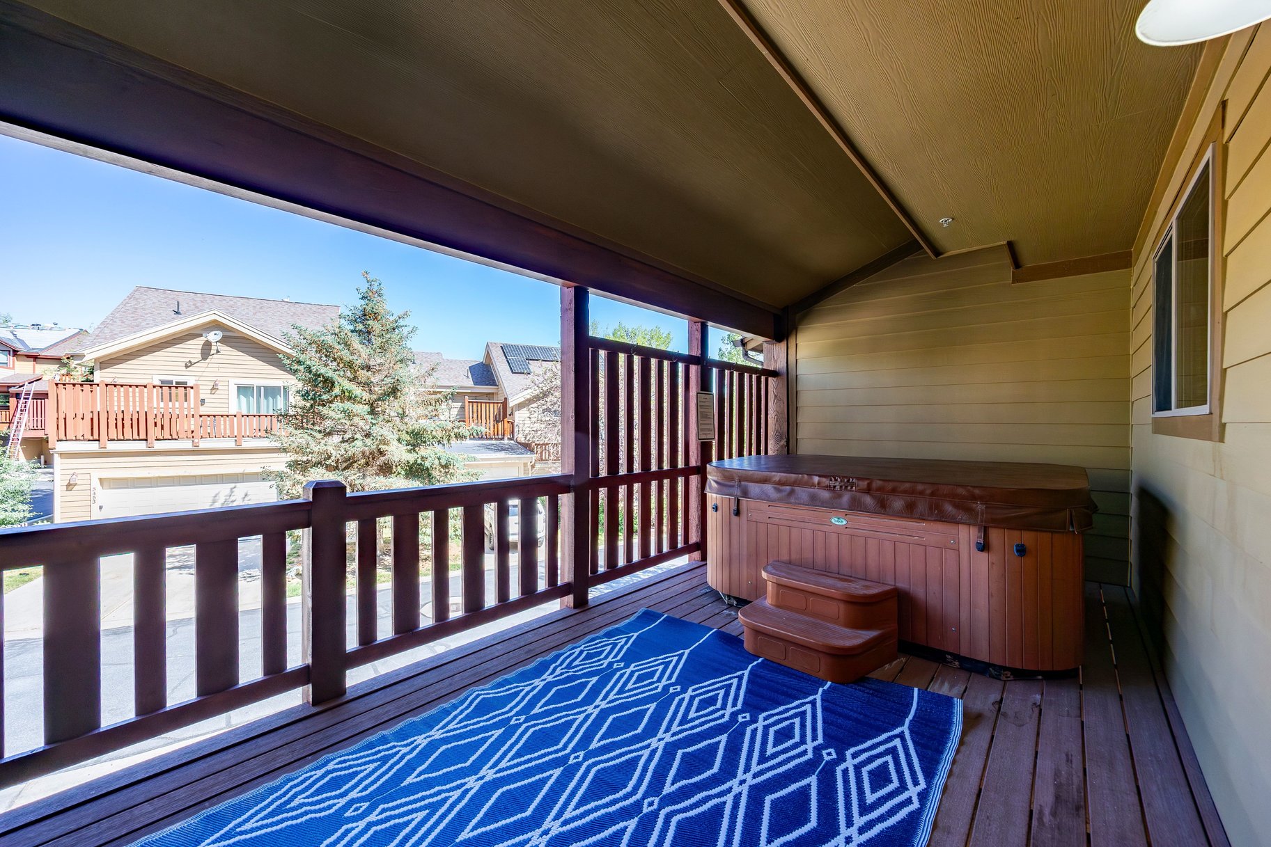  4-bedroom townhome in the Highly Desired Bear Hollow Community - 物件實景