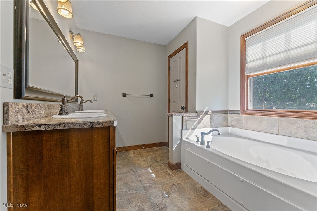 Poland, Ohio, 44514, United States, 4 Bedrooms Bedrooms, ,3 BathroomsBathrooms,Residential,For Sale,2009287