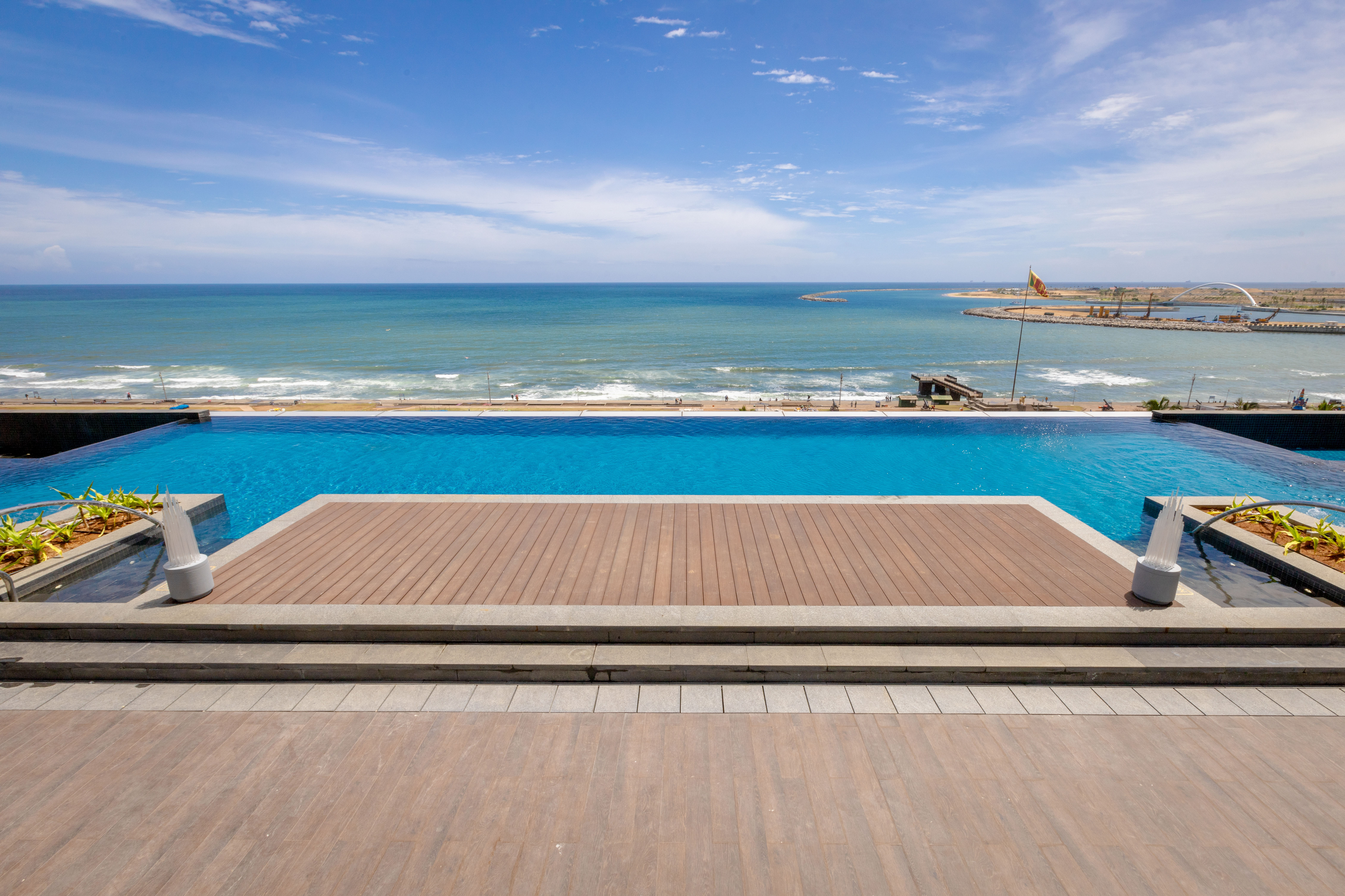  Sky Mansion on 17th floor with ocean view at Sapphire Residences - 物件實景