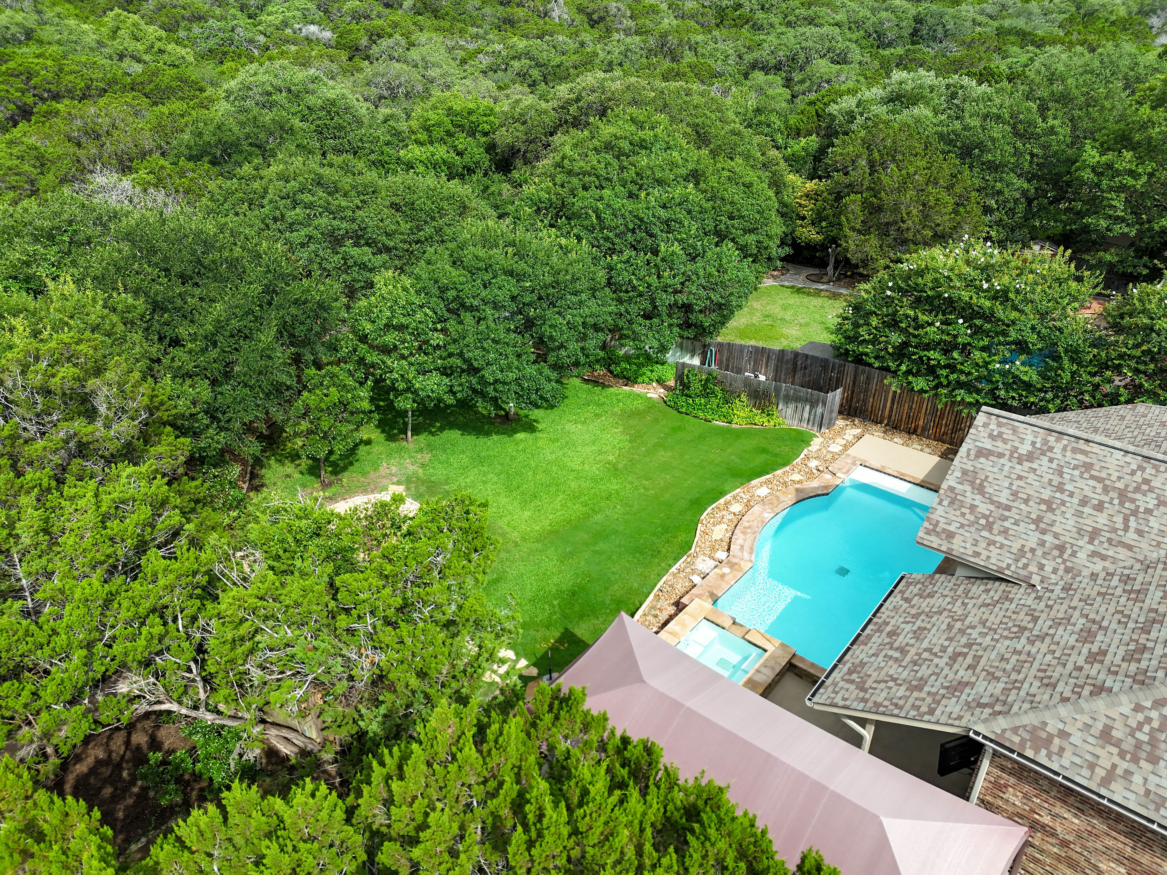  Single-Story Elegance with Ultimate Privacy - 物件實景