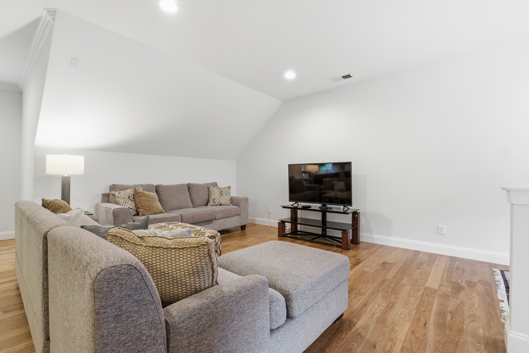  7075 Pinewood Rd, Nunnelly, TN, 37137 - 物件實景