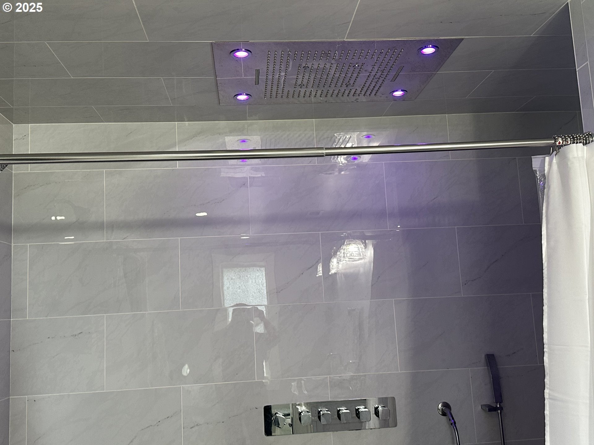 Brookings, Oregon, 97415, United States, 3 Bedrooms Bedrooms, ,3 BathroomsBathrooms,Residential,For Sale,1977245