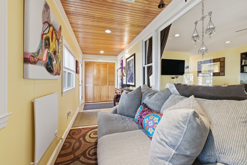 Lawrence, Massachusetts, 01843, United States, 3 Bedrooms Bedrooms, ,1 BathroomBathrooms,Residential,For Sale,1974061