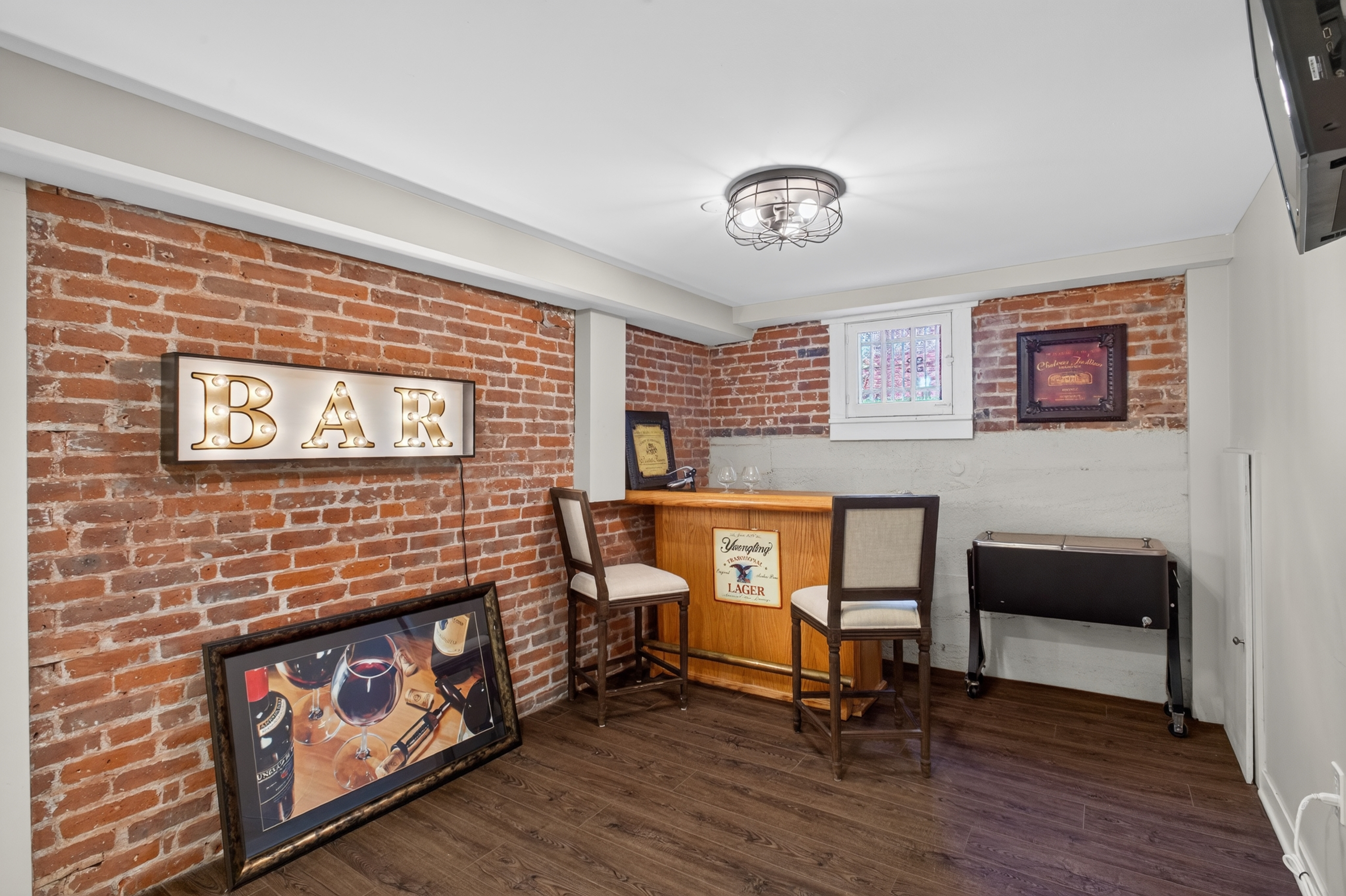  This Exceptional Home Delivers the Perfect Balance of Luxury and Comfort - 物件實景