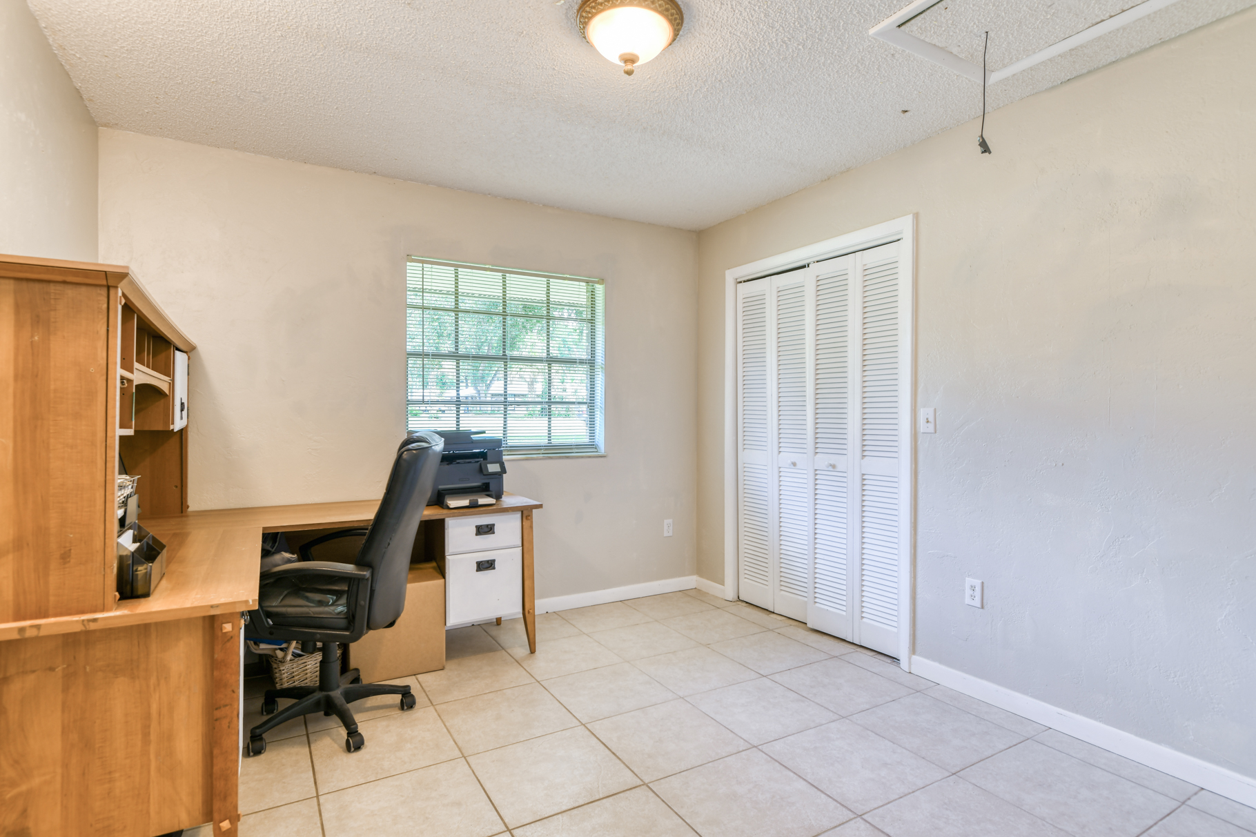 Palatka, Florida, 32177, United States, 4 Bedrooms Bedrooms, ,3 BathroomsBathrooms,Residential,For Sale,1865874