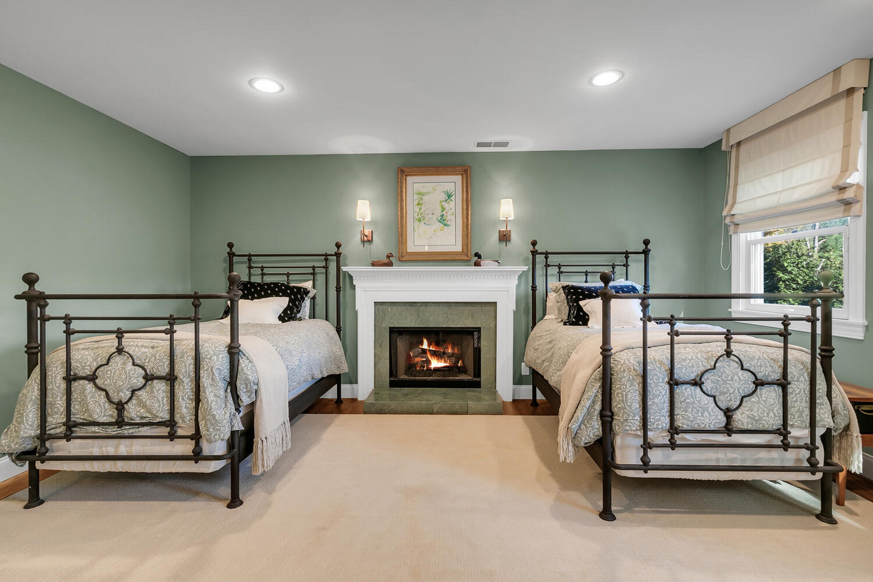  16 Mulberry Lane - 物件實景