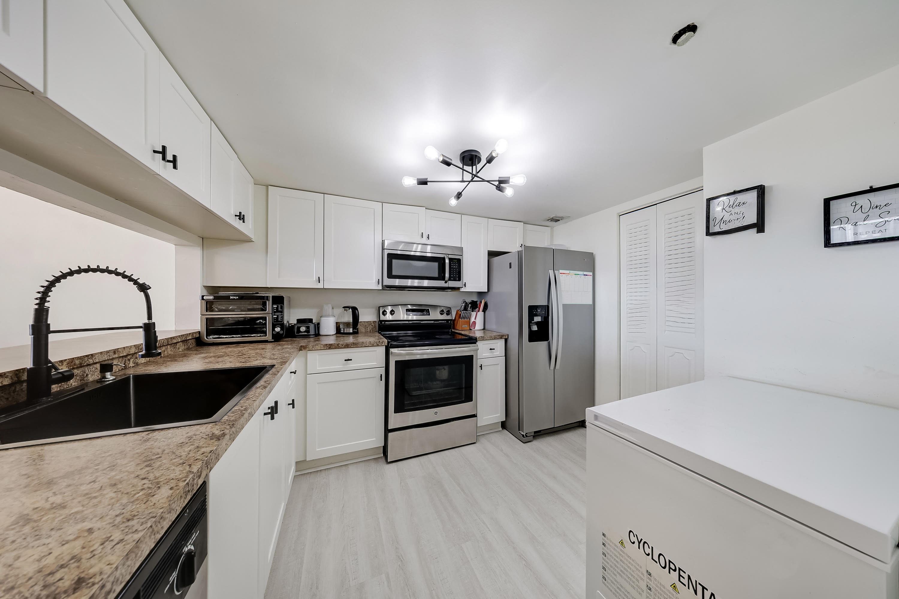  555 NE 15th St, Miami, FL, 33132 - 物件實景