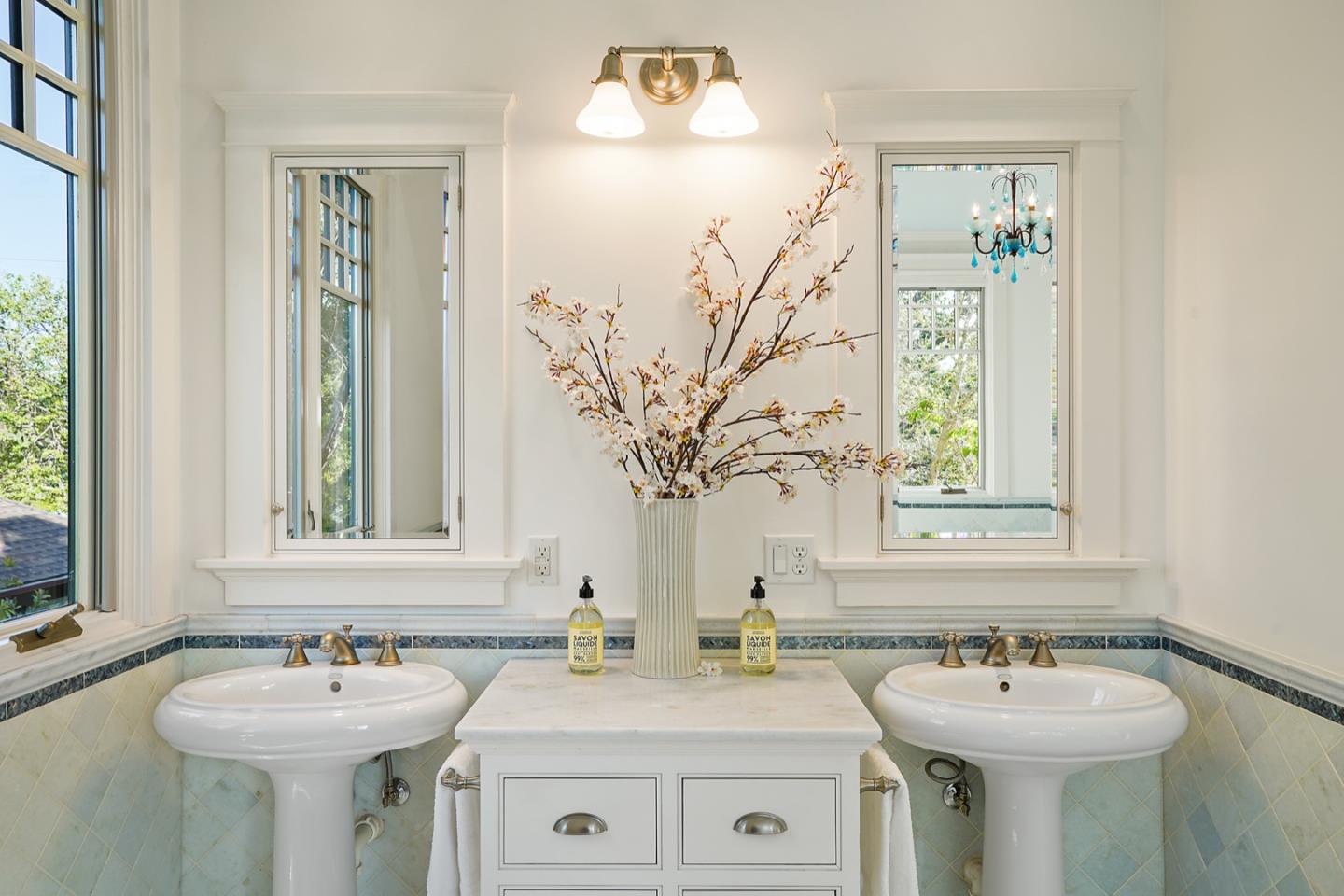 535 Kingsley Ave, Palo Alto, California, 94301, United States, 5 Bedrooms Bedrooms, ,4 BathroomsBathrooms,Residential,For Sale,535 Kingsley Ave,1664262