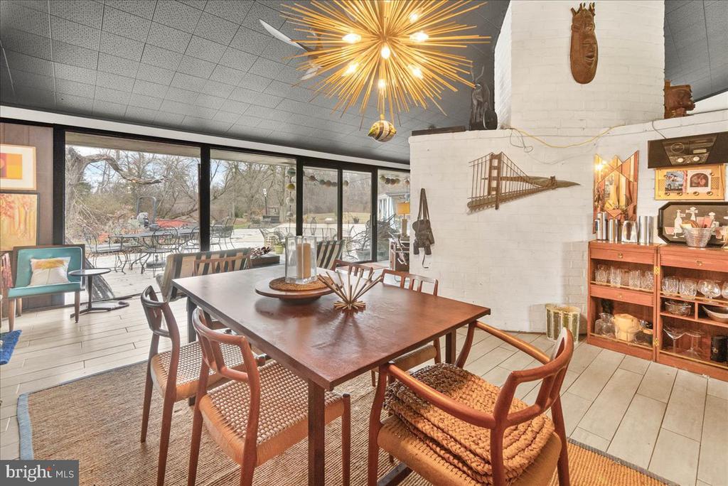 Fayetteville, Pennsylvania, 17222, United States, 3 Bedrooms Bedrooms, ,2 BathroomsBathrooms,Residential,For Sale,1928421
