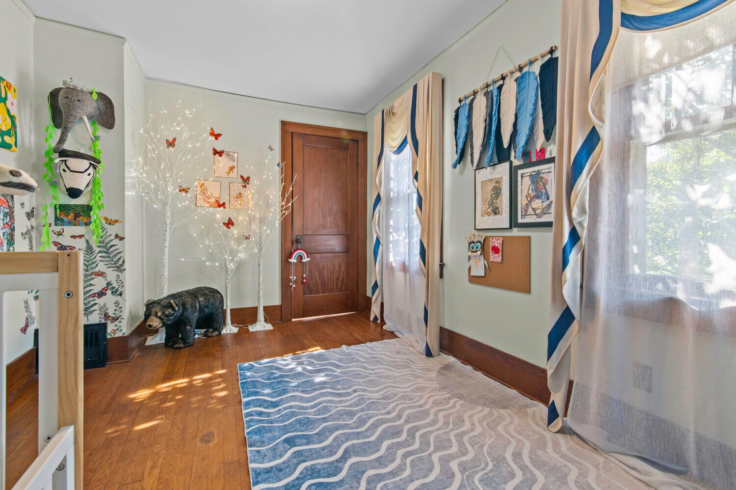 Ann Arbor, Michigan, 48103, United States, 4 Bedrooms Bedrooms, ,3 BathroomsBathrooms,Residential,For Sale,1991262