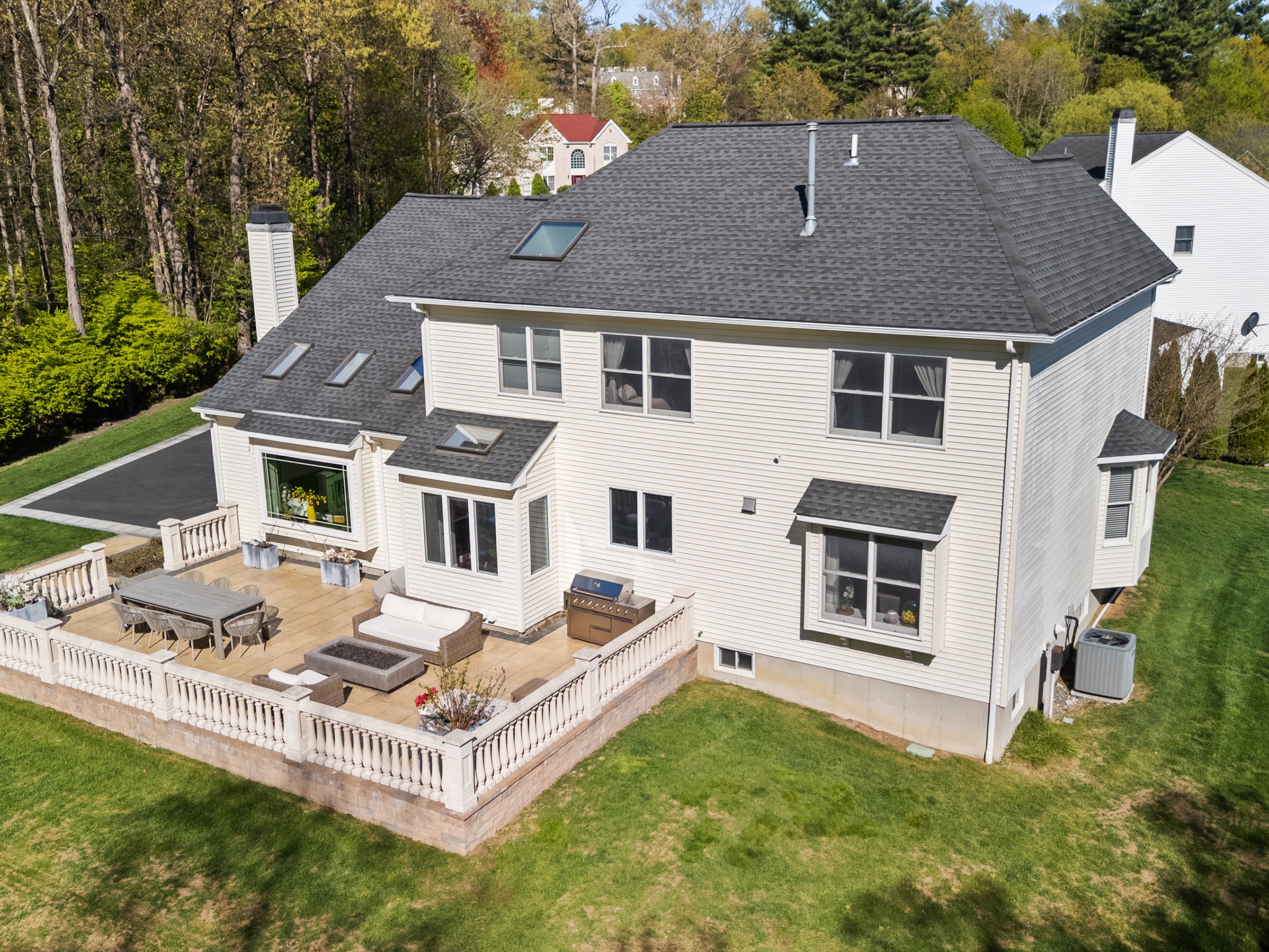 7 Dickinson Circle, Shrewsbury, MA 01545 - 物件實景
