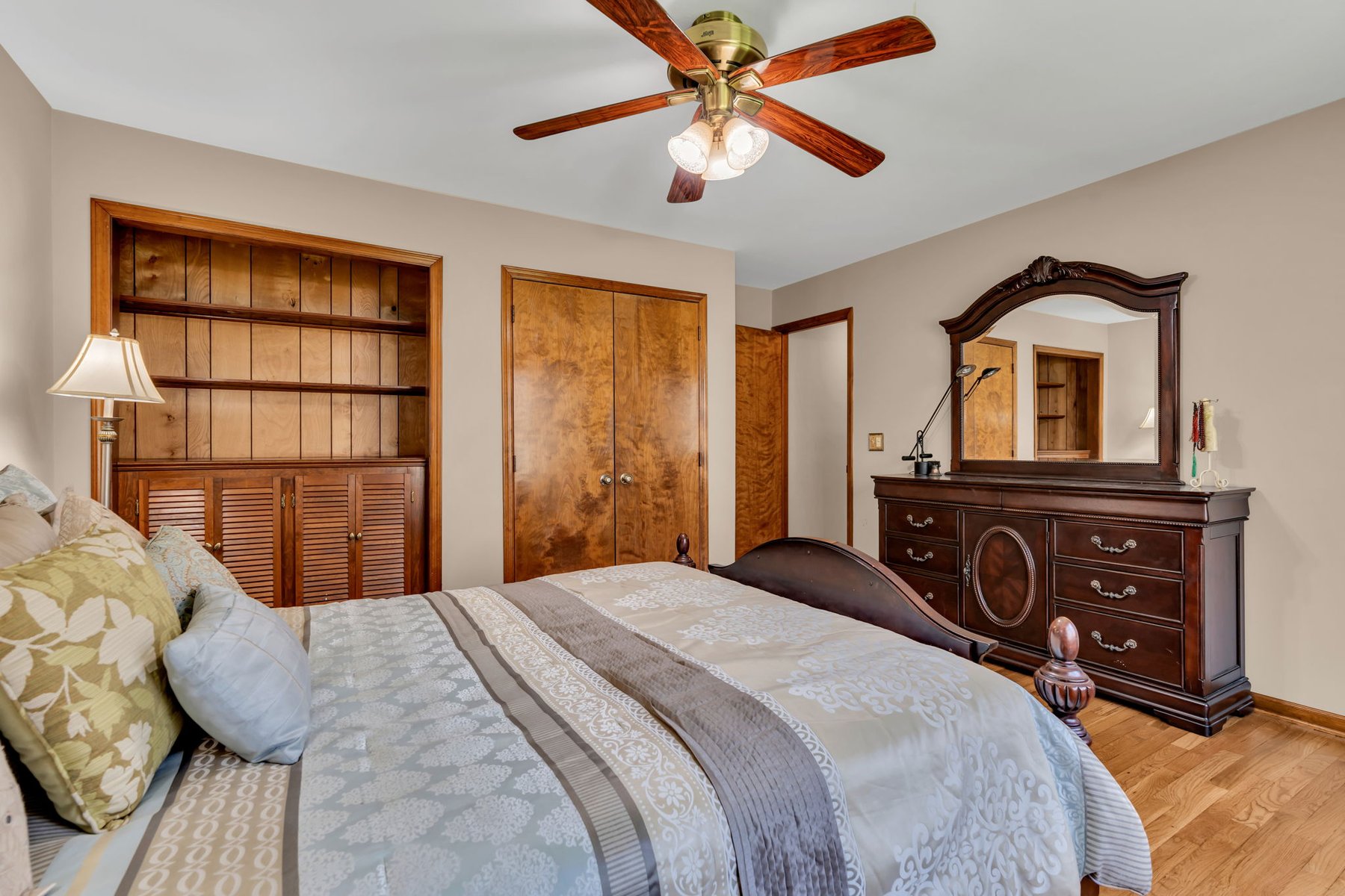  Spacious Middletown Colonial with Updates - 物件實景