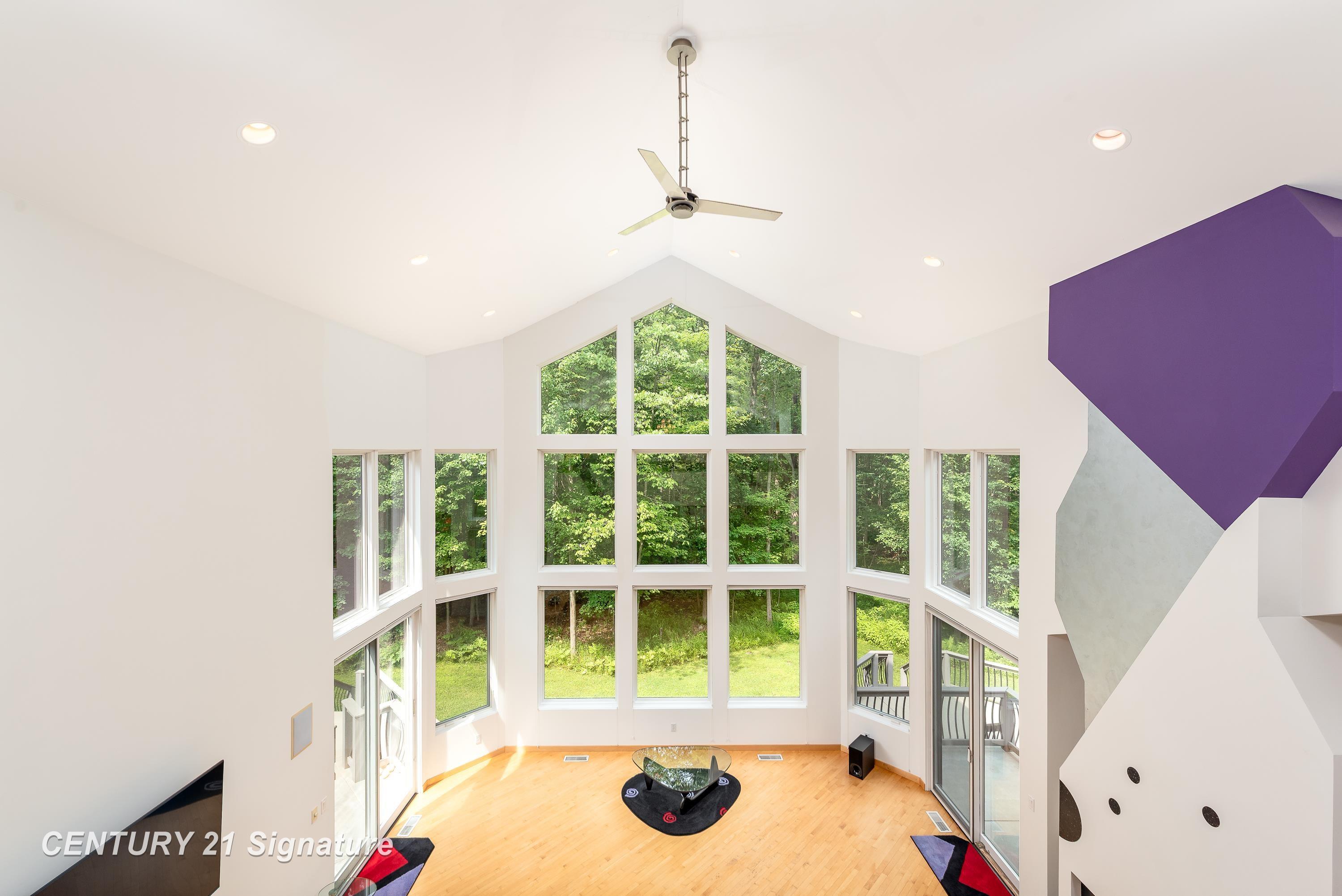 Midland, Michigan, 48642, United States, 4 Bedrooms Bedrooms, ,5 BathroomsBathrooms,Residential,For Sale,2019311
