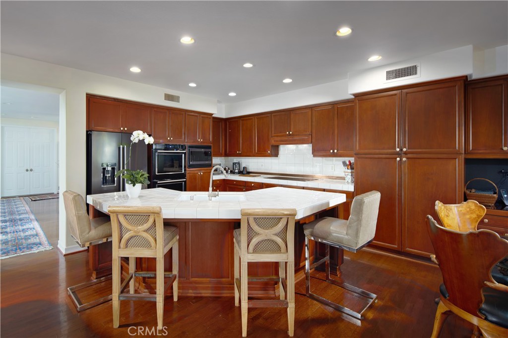 Newport Beach, California, 92660, United States, 4 Bedrooms Bedrooms, ,3 BathroomsBathrooms,Residential,For Sale,1991326