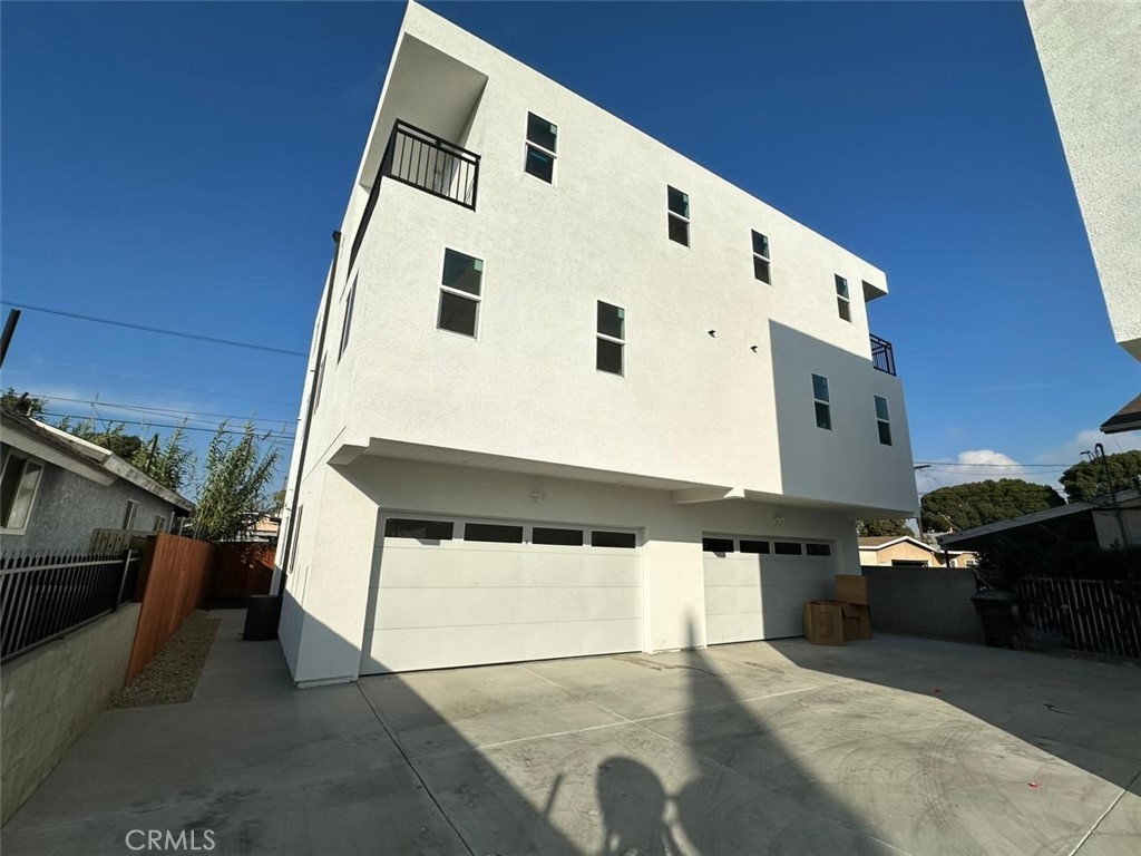 LOS ANGELES, California, 90001, United States, ,Residential,For Sale,1810570