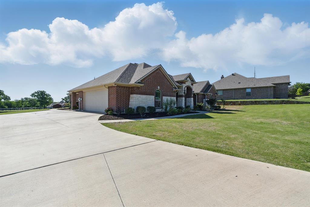 Weatherford, Texas, 76087, United States, 3 Bedrooms Bedrooms, ,3 BathroomsBathrooms,Residential,For Sale,1929986