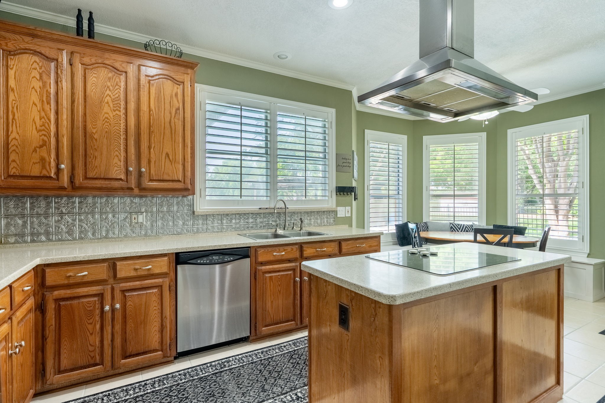 Heath, Texas, 75032, United States, 4 Bedrooms Bedrooms, ,3 BathroomsBathrooms,Residential,For Sale,1817518