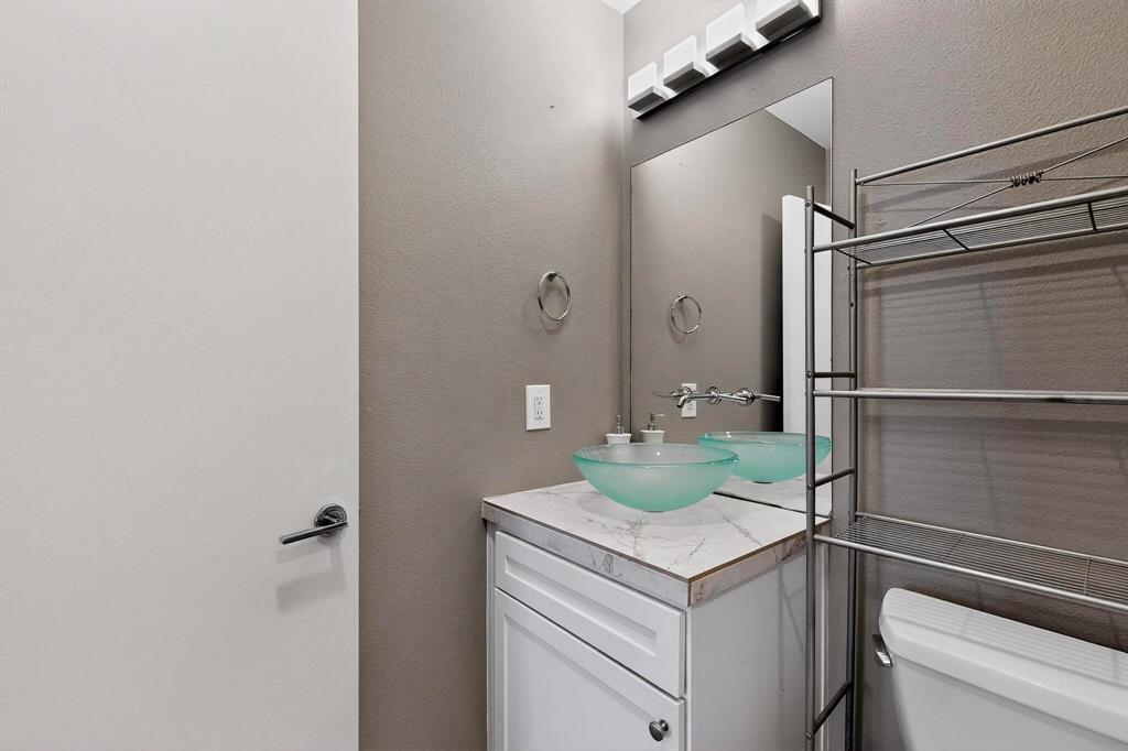 Dallas, Texas, 75204, United States, 3 Bedrooms Bedrooms, ,3 BathroomsBathrooms,Residential,For Sale,1936936