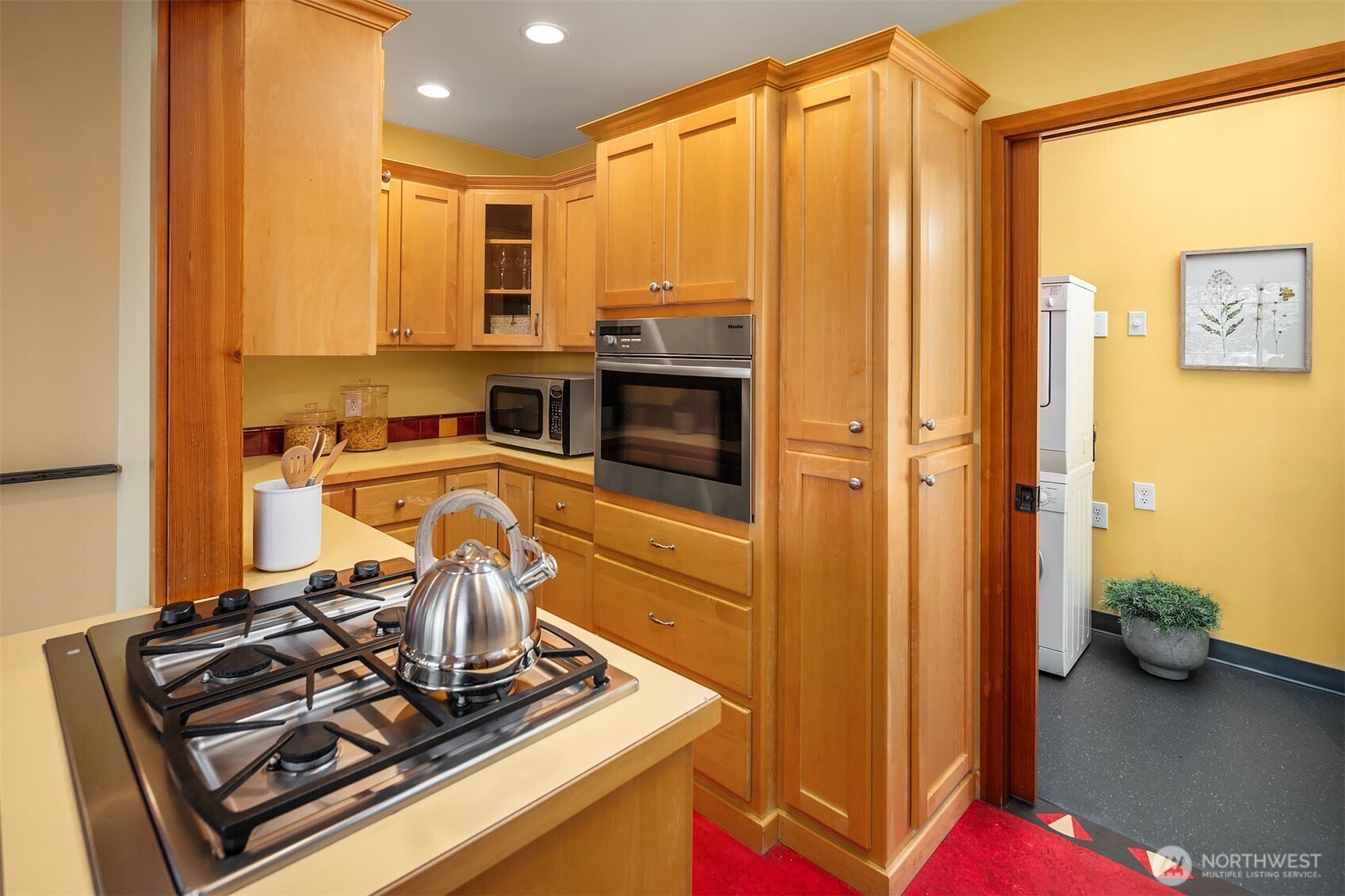 Seattle, Washington, 98112, United States, ,Residential,For Sale,1911178