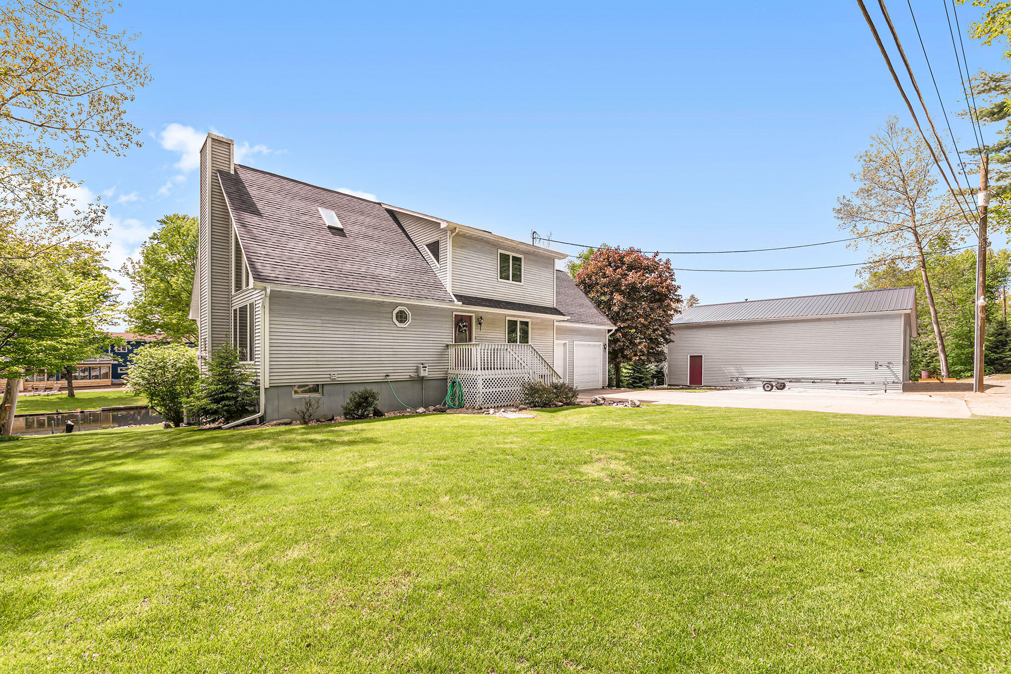 Newaygo, Michigan, 49337, United States, 3 Bedrooms Bedrooms, ,2 BathroomsBathrooms,Residential,For Sale,1836711
