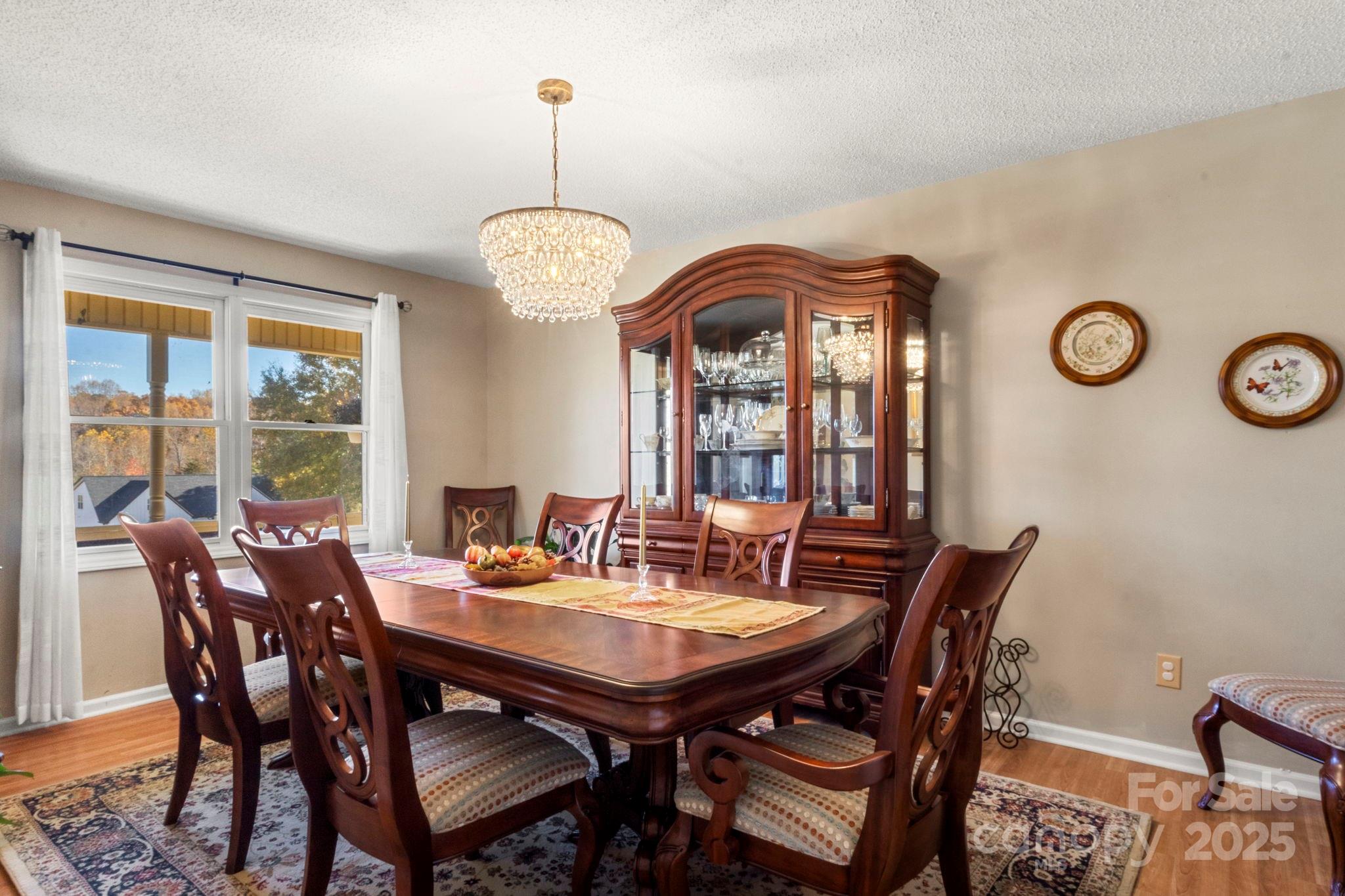 Lincolnton, North Carolina, 28092, United States, 4 Bedrooms Bedrooms, ,3 BathroomsBathrooms,Residential,For Sale,1989140