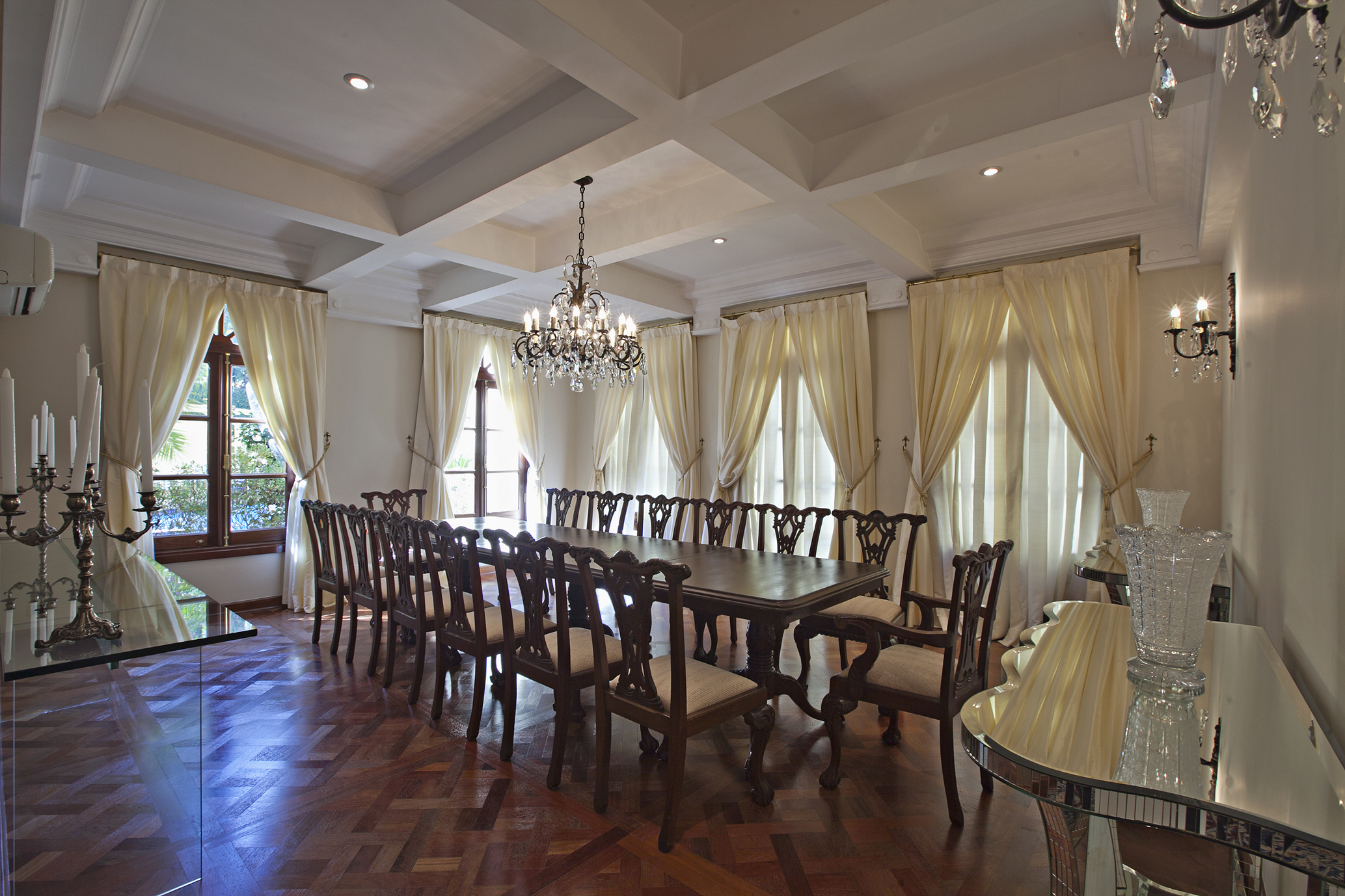  Spacious house with library - 物件實景