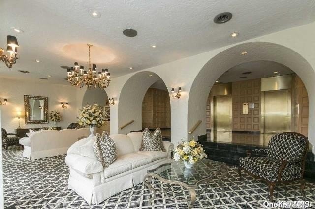 Bayside, New York, 11360, United States, 2 Bedrooms Bedrooms, ,2 BathroomsBathrooms,Residential,For Sale,2049327
