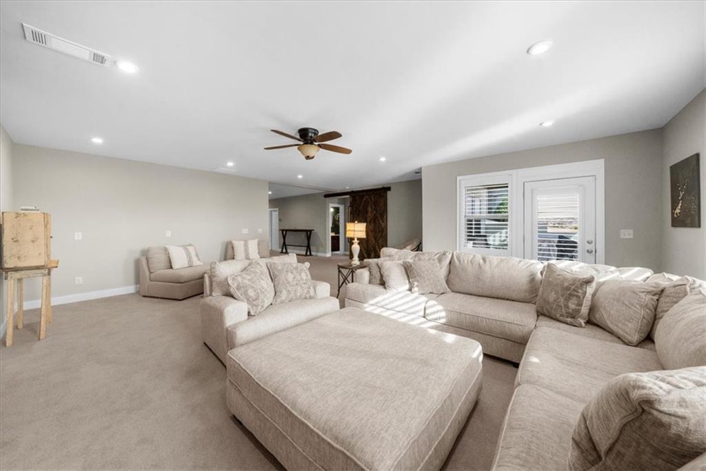 Dawsonville, Georgia, 30534, United States, 6 Bedrooms Bedrooms, ,6 BathroomsBathrooms,Residential,For Sale,1975306