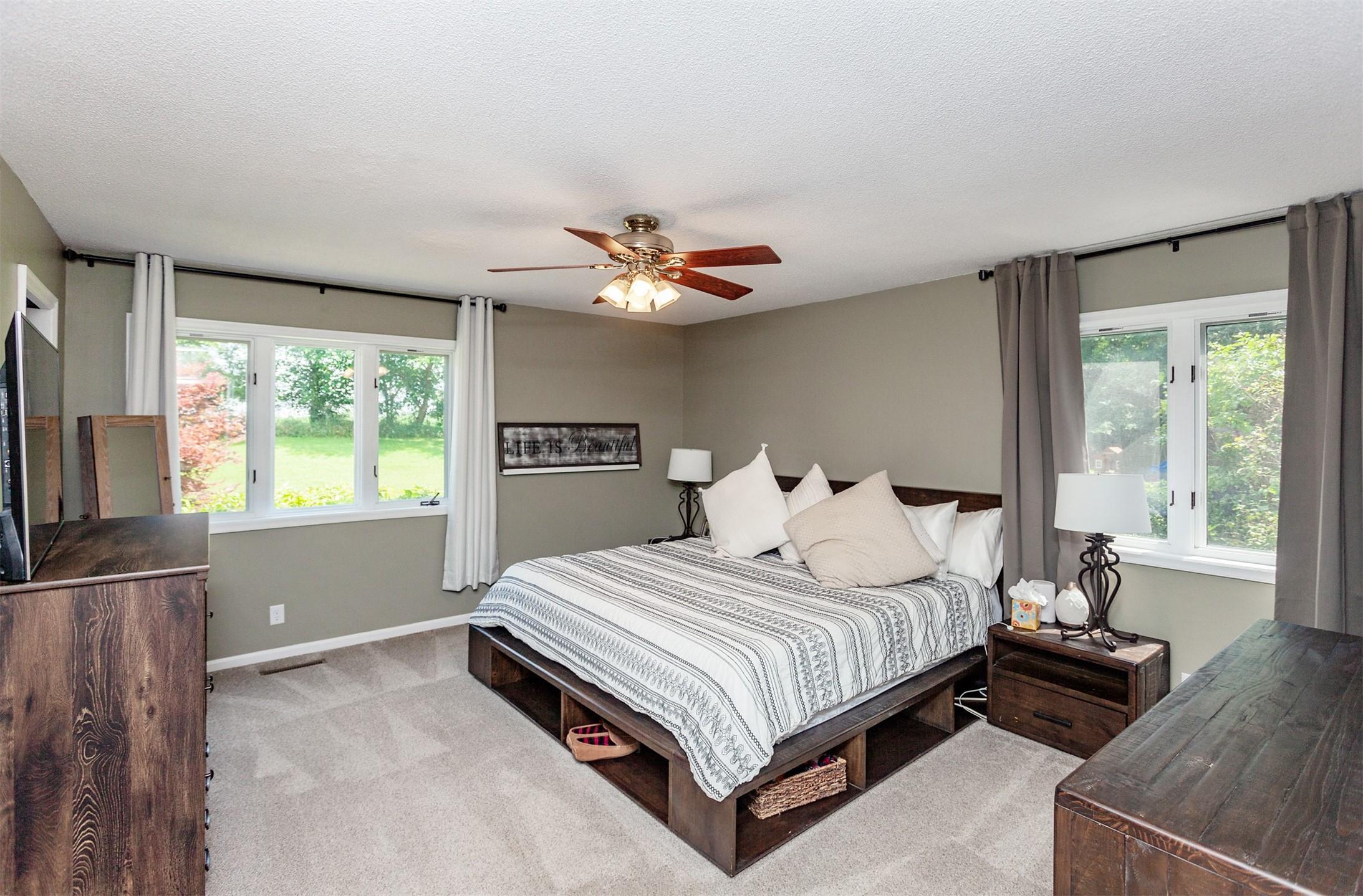 Kelley, Iowa, 50134, United States, 4 Bedrooms Bedrooms, ,2 BathroomsBathrooms,Residential,For Sale,1937141