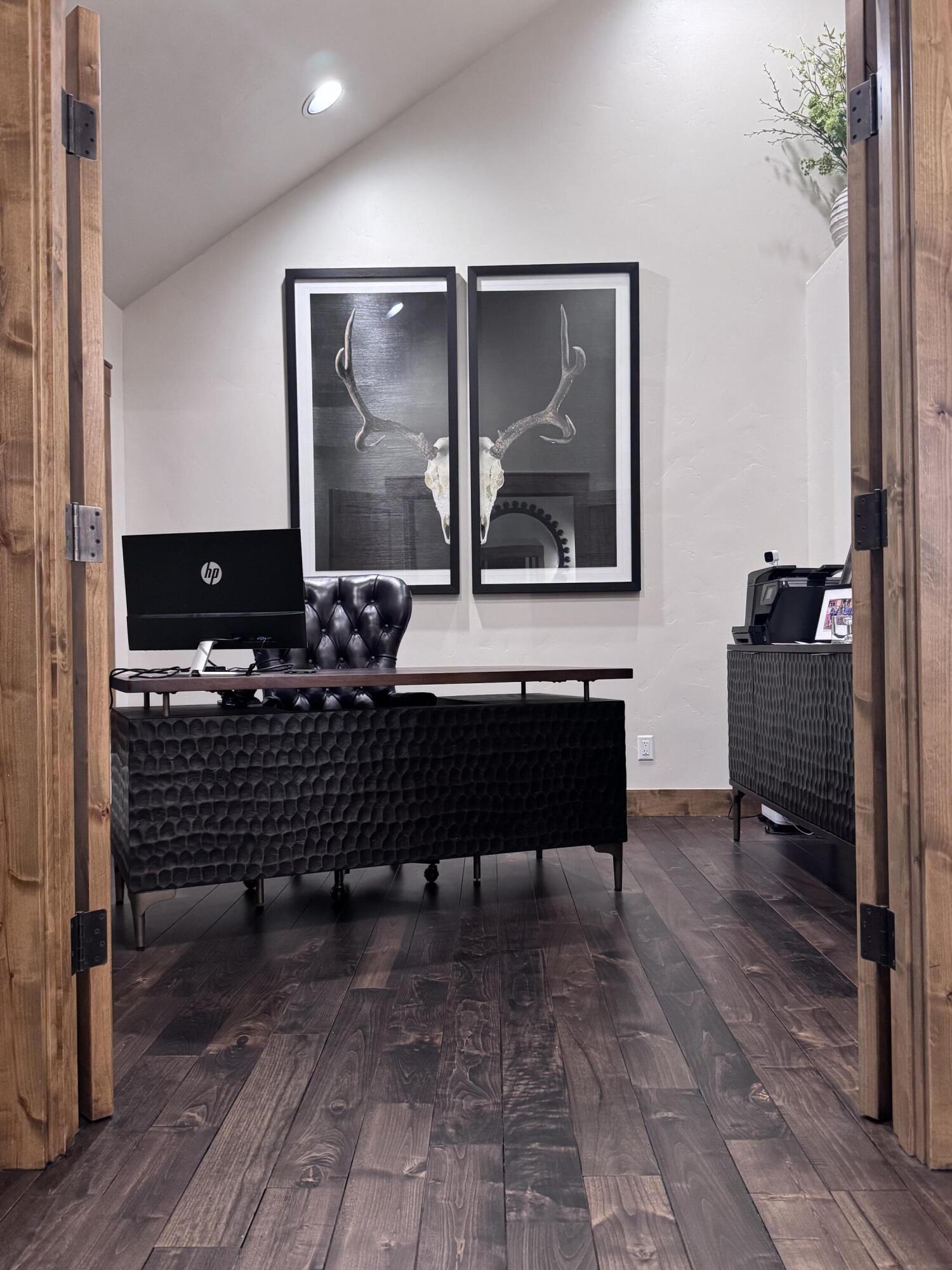 Bend, Oregon, 97707, United States, 4 Bedrooms Bedrooms, ,4 BathroomsBathrooms,Residential,For Sale,2005289