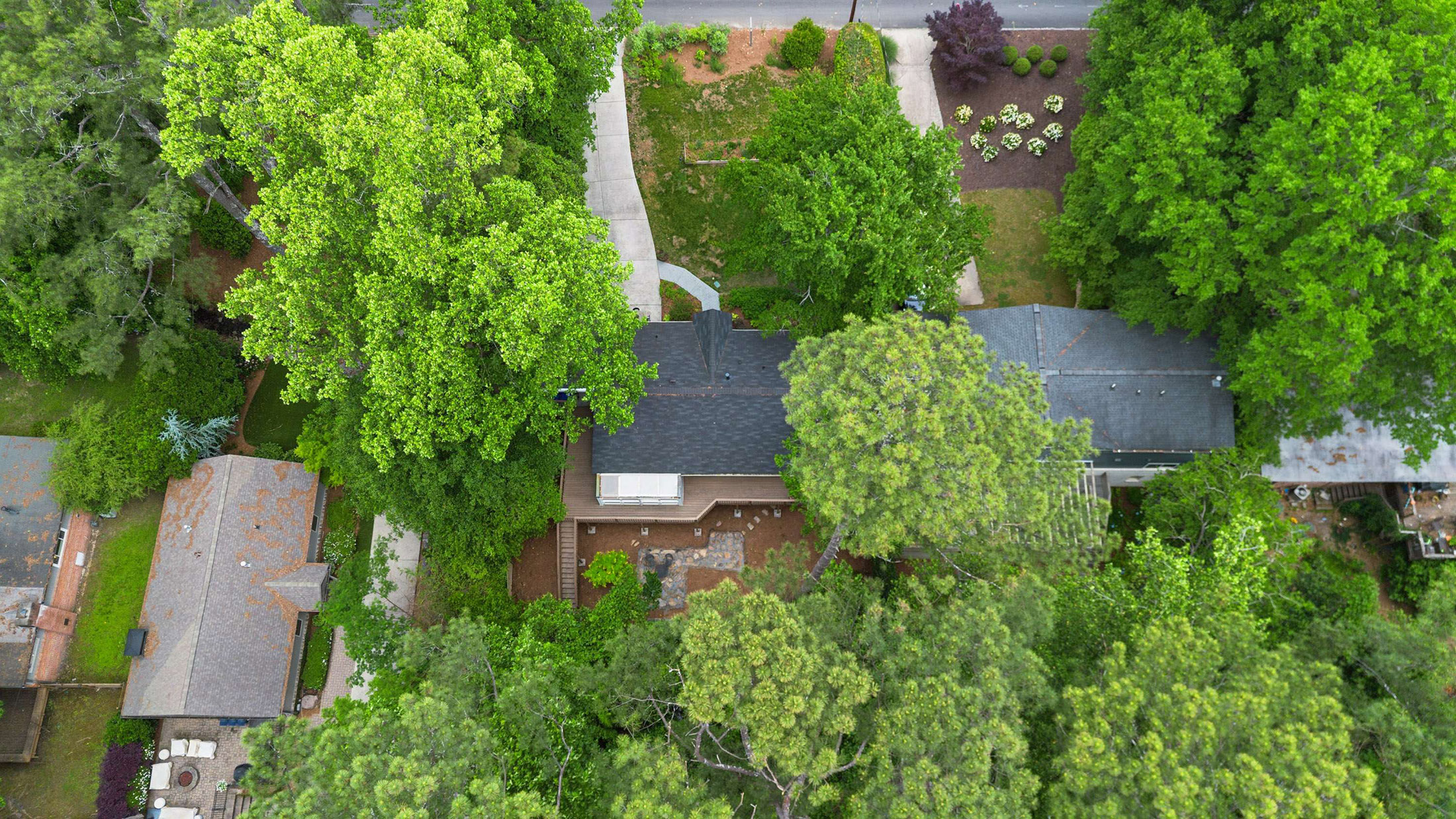  Modern Luxury Meets Total Peace in Brookhaven - 物件實景