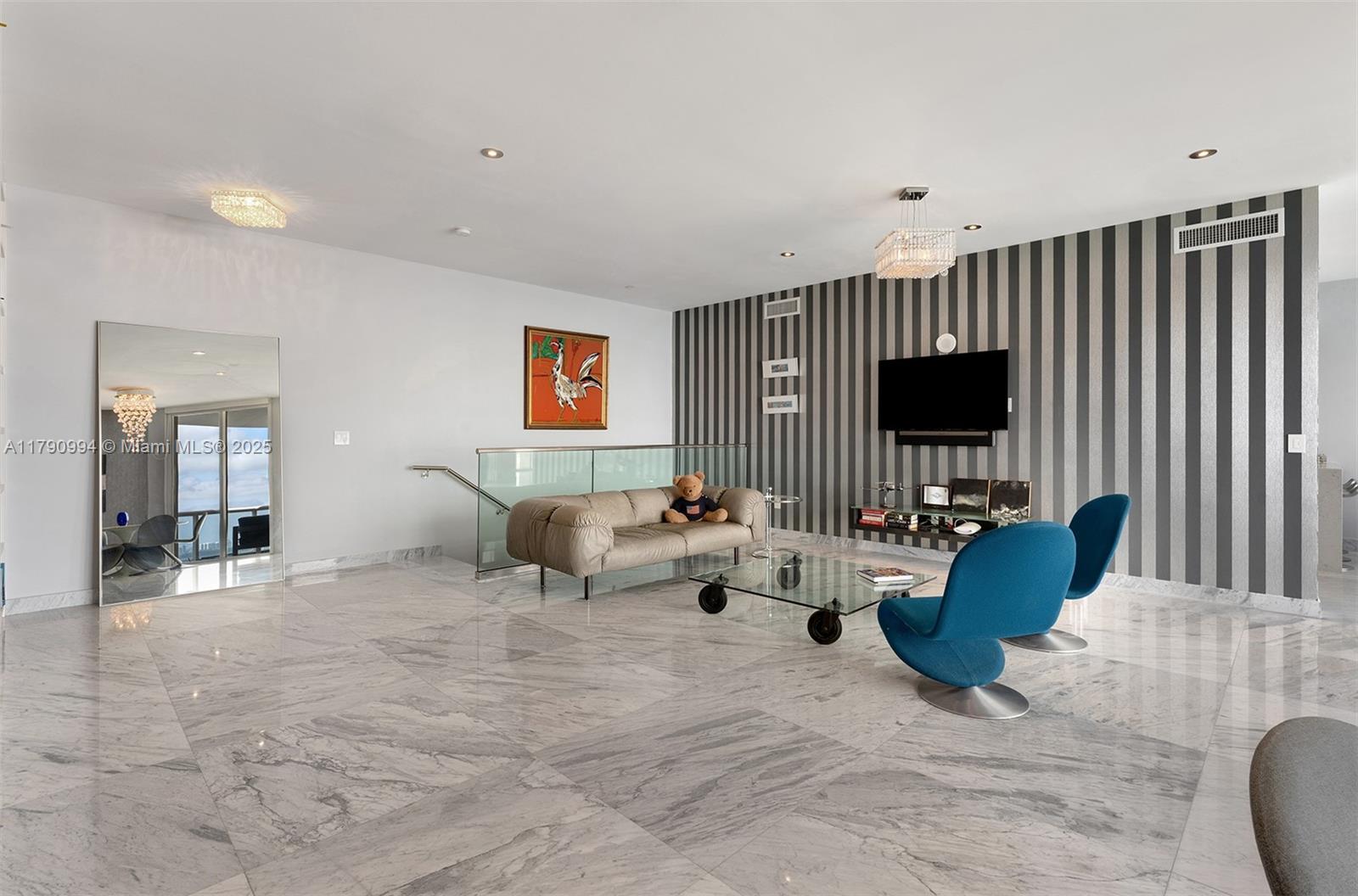Miami Beach, Florida, 33141, United States, 2 Bedrooms Bedrooms, ,3 BathroomsBathrooms,Residential,For Sale,1794366