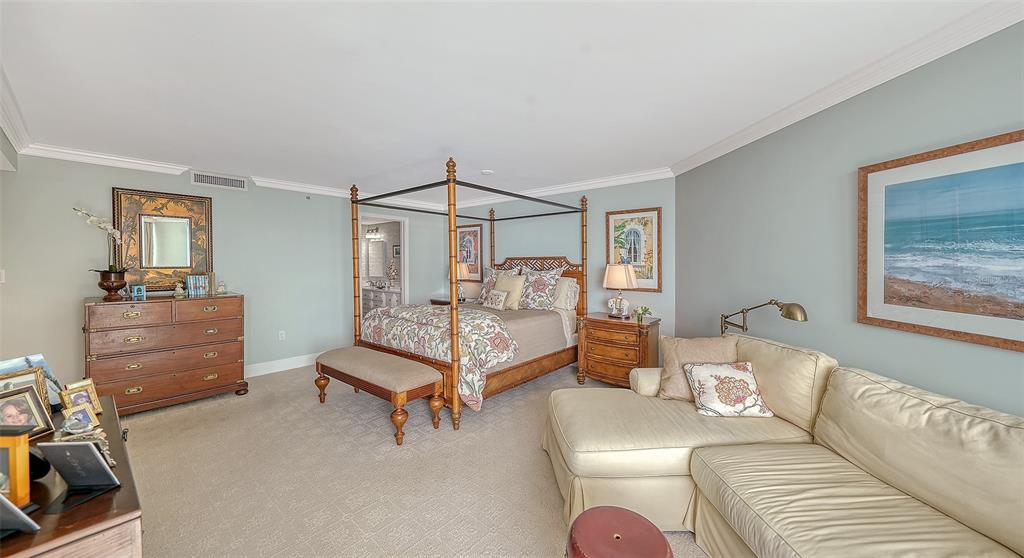 Sarasota, Florida, 34236, United States, 3 Bedrooms Bedrooms, ,3 BathroomsBathrooms,Residential,For Sale,1992113