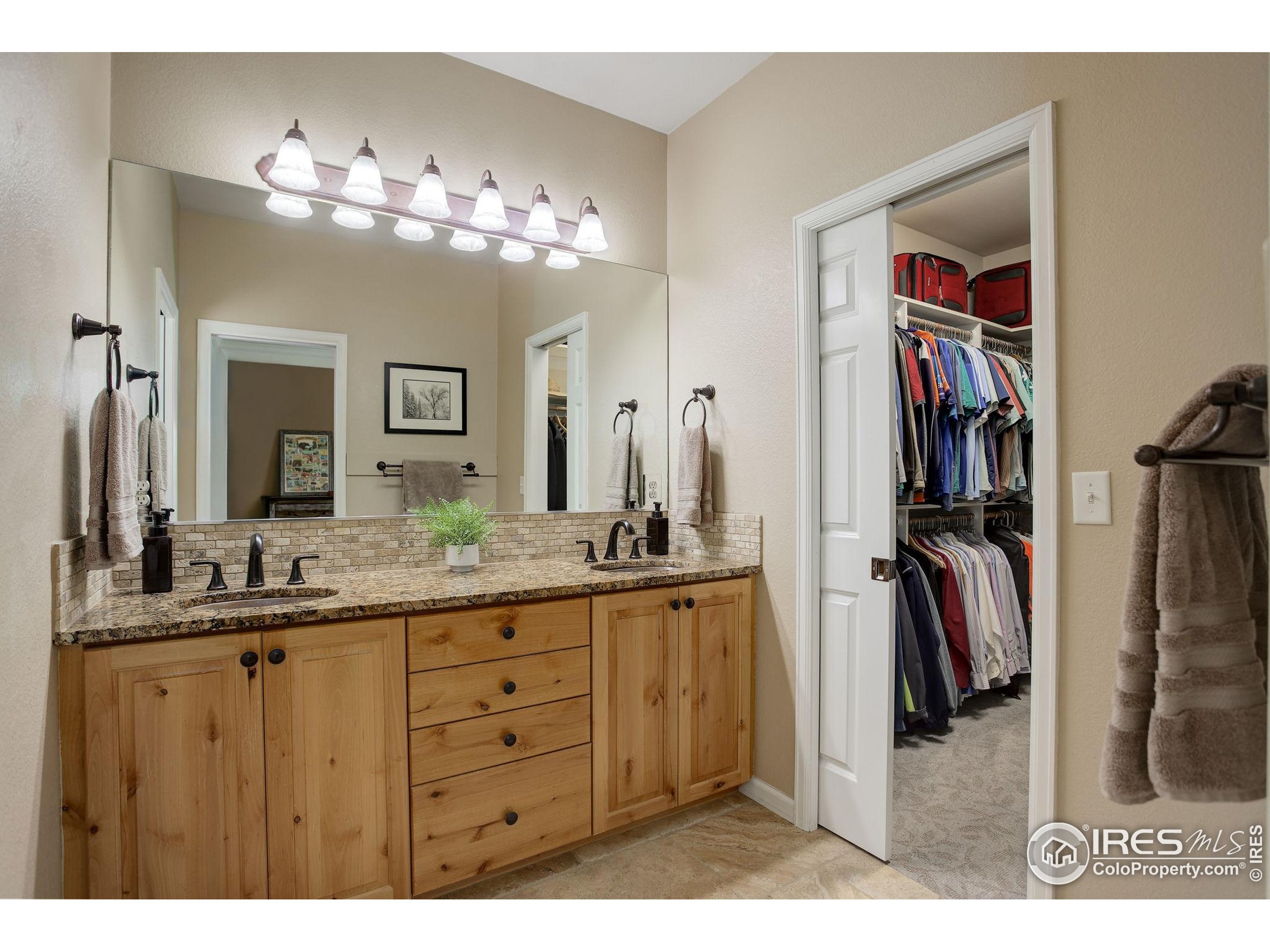 Greeley, Colorado, 80634, United States, 4 Bedrooms Bedrooms, ,2 BathroomsBathrooms,Residential,For Sale,1804046