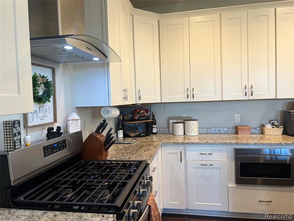 York Township, Michigan, 48176, United States, 4 Bedrooms Bedrooms, ,2 BathroomsBathrooms,Residential,For Sale,1988753