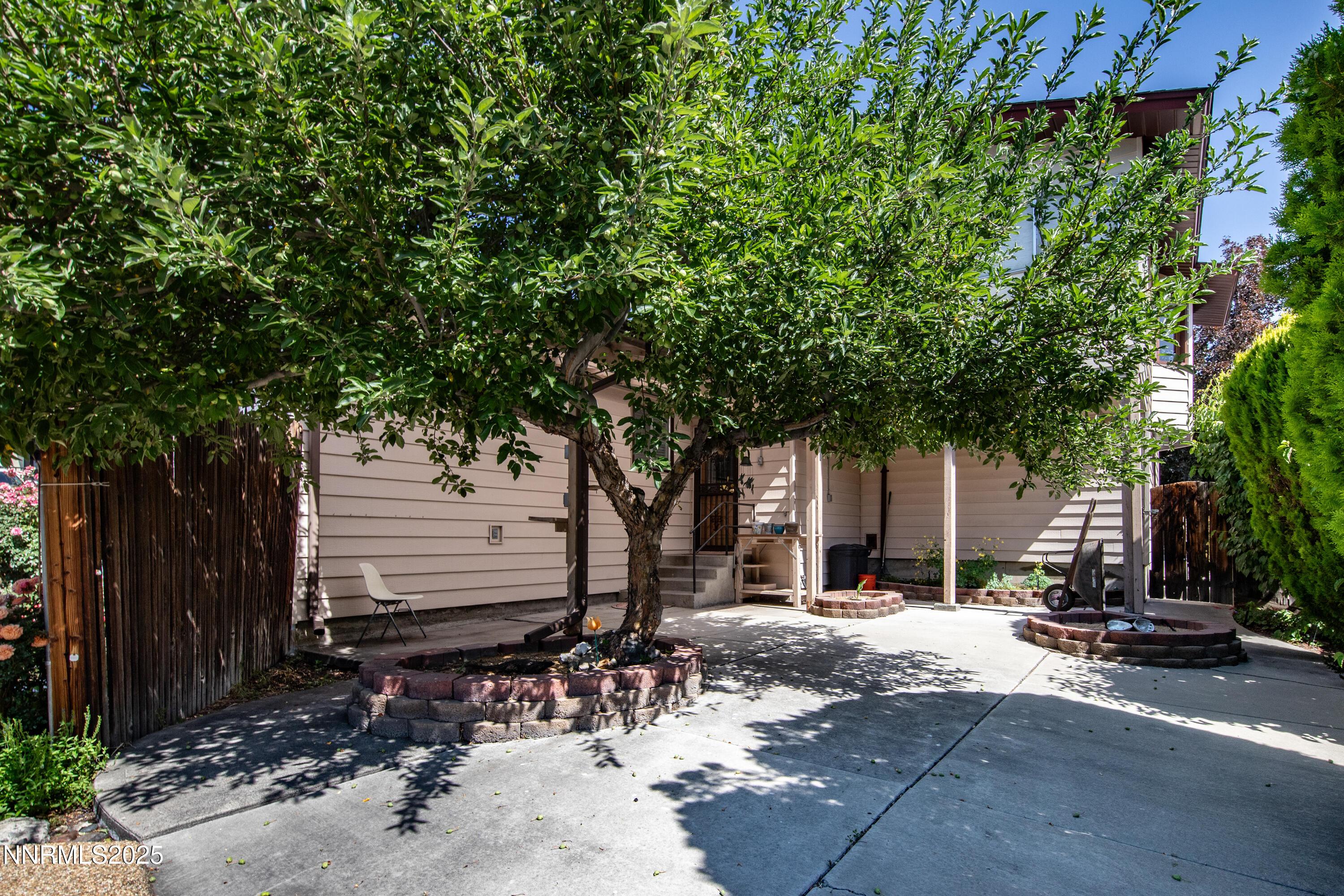 Reno, Nevada, 89503, United States, 4 Bedrooms Bedrooms, ,2 BathroomsBathrooms,Residential,For Sale,1849793