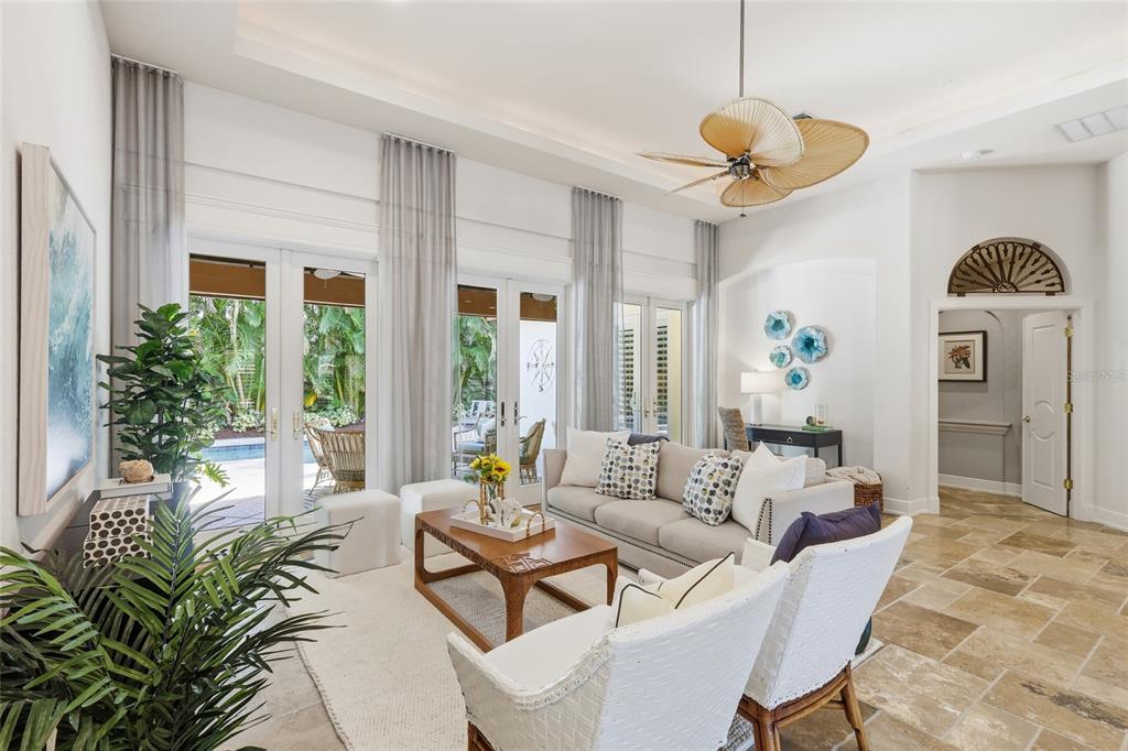 Sarasota, Florida, 34234, United States, 3 Bedrooms Bedrooms, ,3 BathroomsBathrooms,Residential,For Sale,1989538