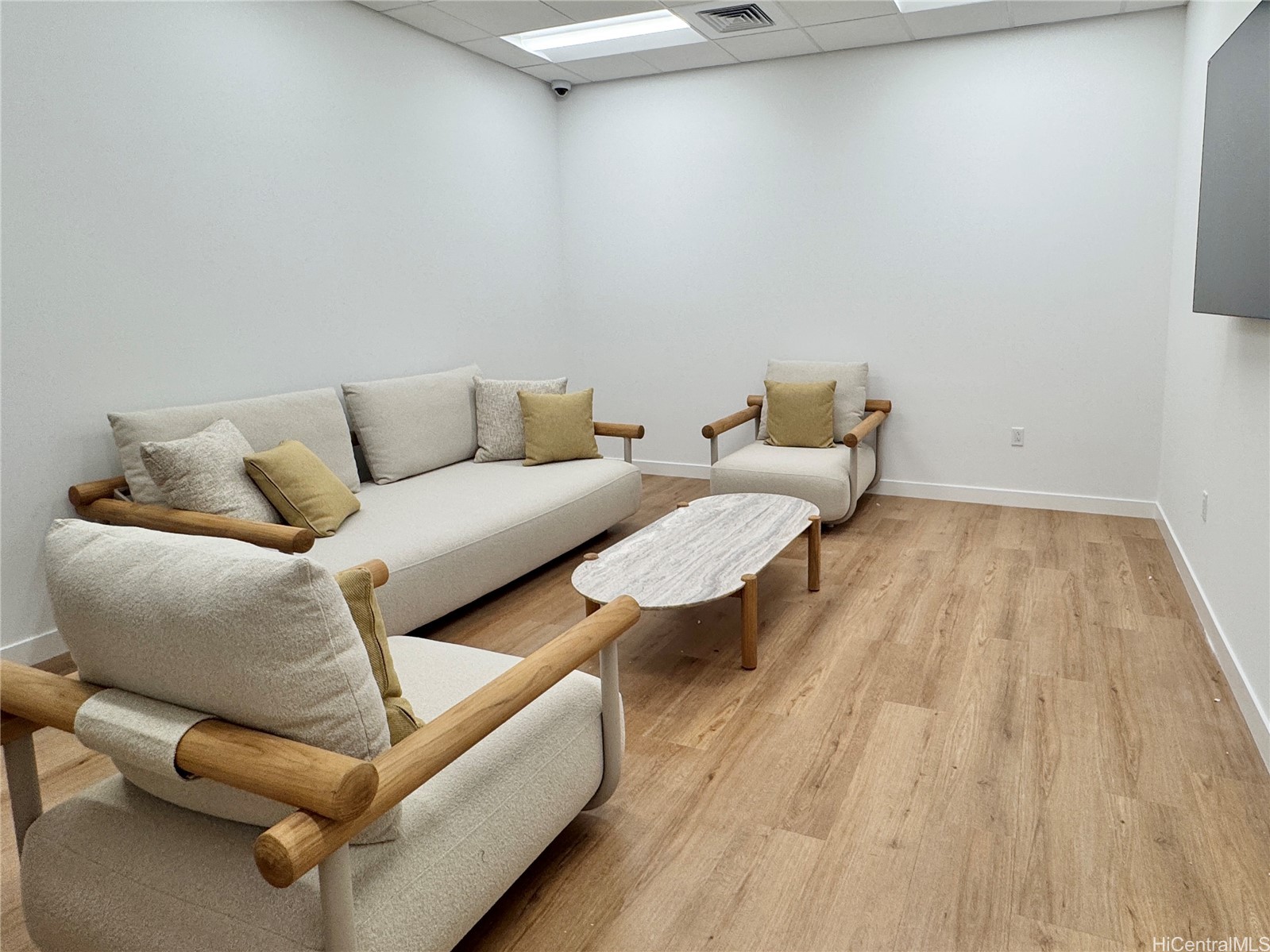 Honolulu, Hawaii, 96814, United States, 1 Bedroom Bedrooms, ,1 BathroomBathrooms,Residential,For Sale,1992137