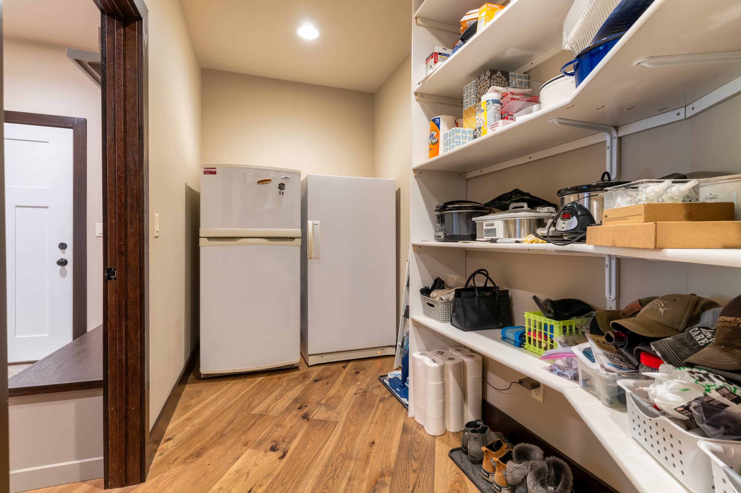 Clearbrook, Minnesota, 56634, United States, 4 Bedrooms Bedrooms, ,3 BathroomsBathrooms,Residential,For Sale,1921675