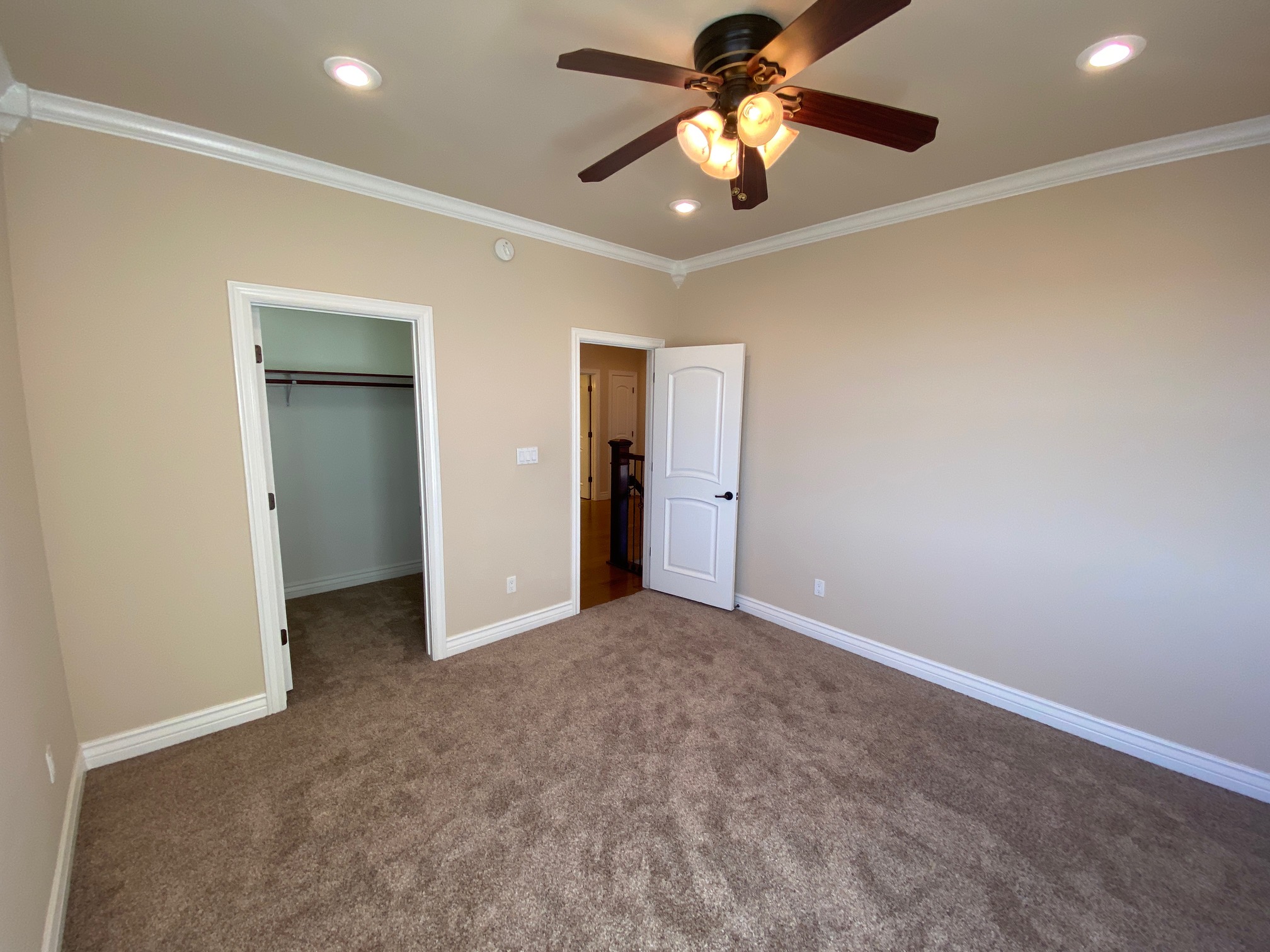 Farmington, New Mexico, 87402, United States, 4 Bedrooms Bedrooms, ,4 BathroomsBathrooms,Residential,For Sale,2005186