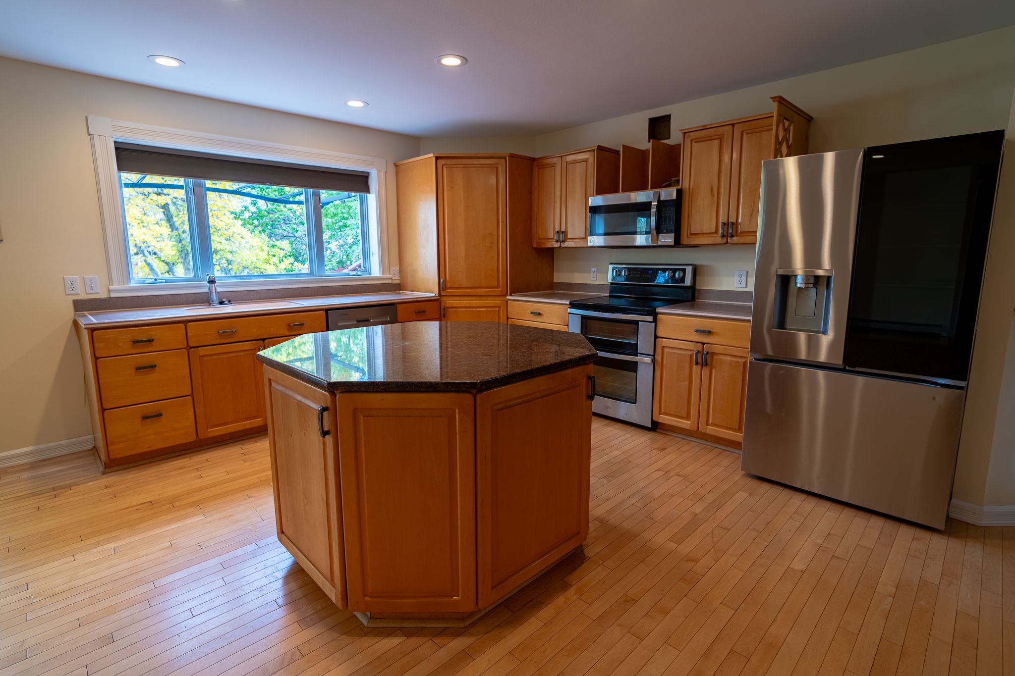 Helena, Montana, 59601, United States, 4 Bedrooms Bedrooms, ,4 BathroomsBathrooms,Residential,For Sale,1984515