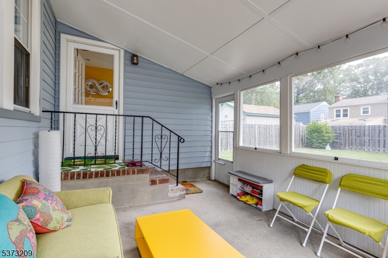 Scotch Plains Twp., New Jersey, 07076, United States, 4 Bedrooms Bedrooms, ,2 BathroomsBathrooms,Residential,For Sale,1900897