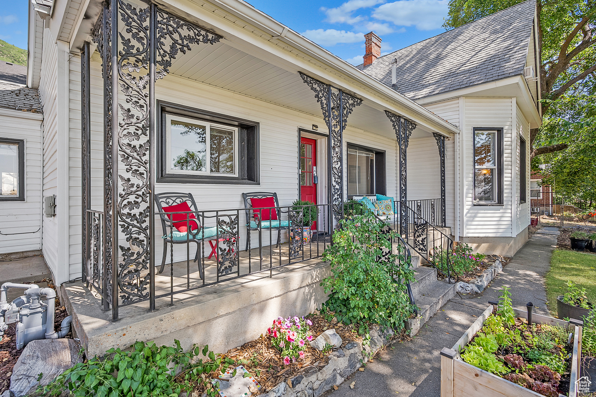 Farmington, Utah, 84025, United States, 4 Bedrooms Bedrooms, ,2 BathroomsBathrooms,Residential,For Sale,1866818