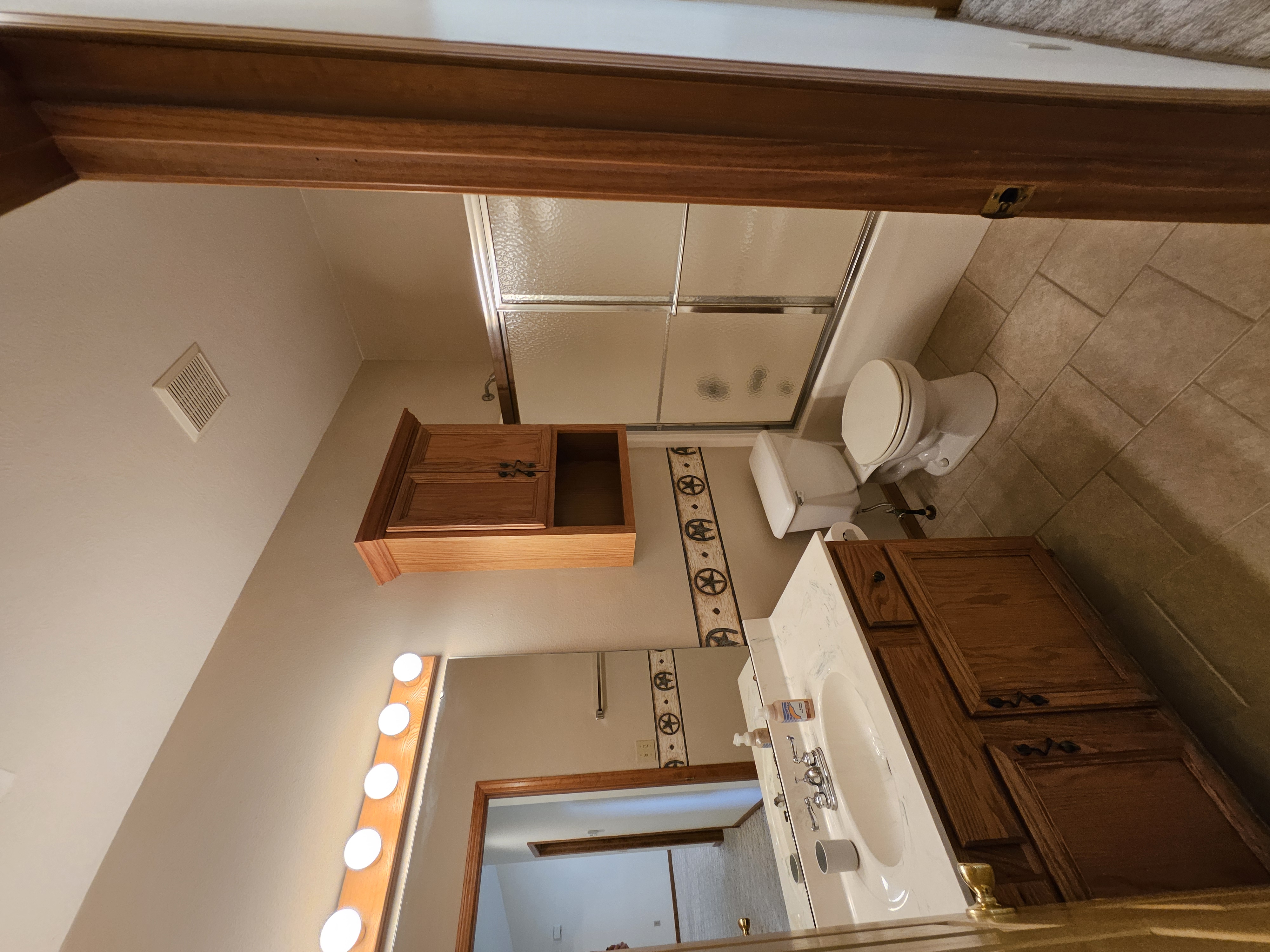 Aurora, Missouri, 65605, United States, 4 Bedrooms Bedrooms, ,2 BathroomsBathrooms,Residential,For Sale,1984470